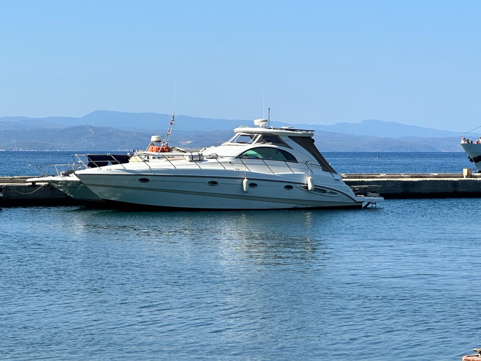 2004 Maxum 4200 for sale (photo 1)