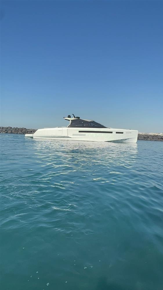 2025 Evo Yachts R6 + for sale (photo 35)