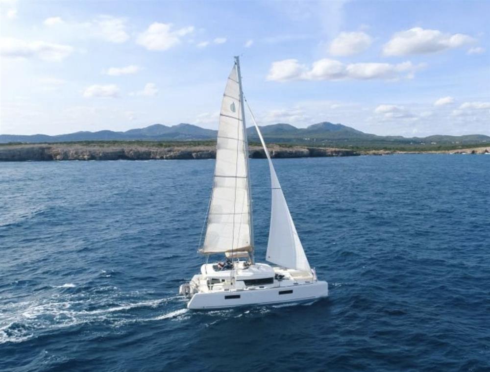 2017 Lagoon 52F for sale (photo 8)