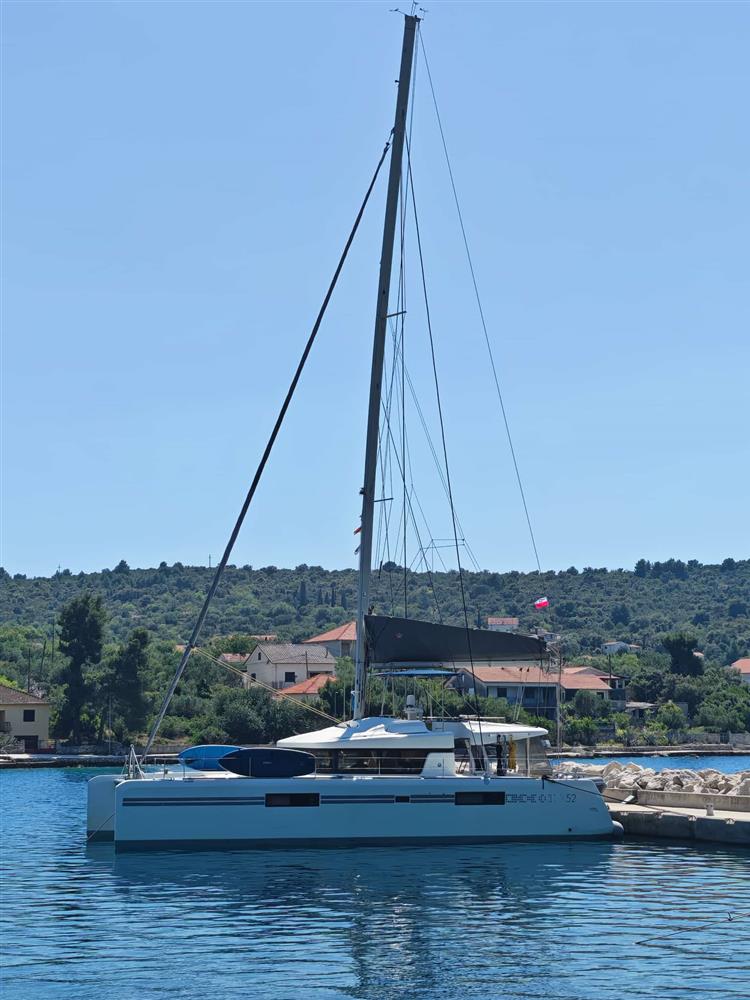 2017 Lagoon 52F for sale (photo 11)
