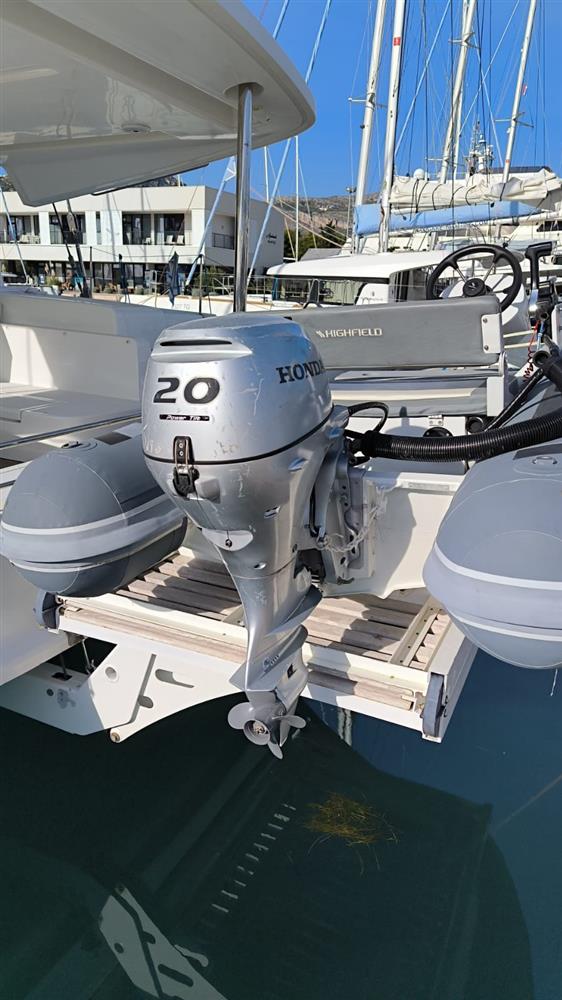 2017 Lagoon 52F for sale (photo 13)