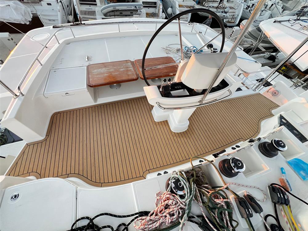 2017 Lagoon 52F for sale (photo 20)