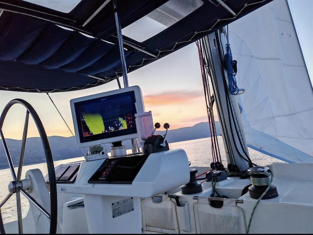 2017 Lagoon 52F for sale (photo 35)