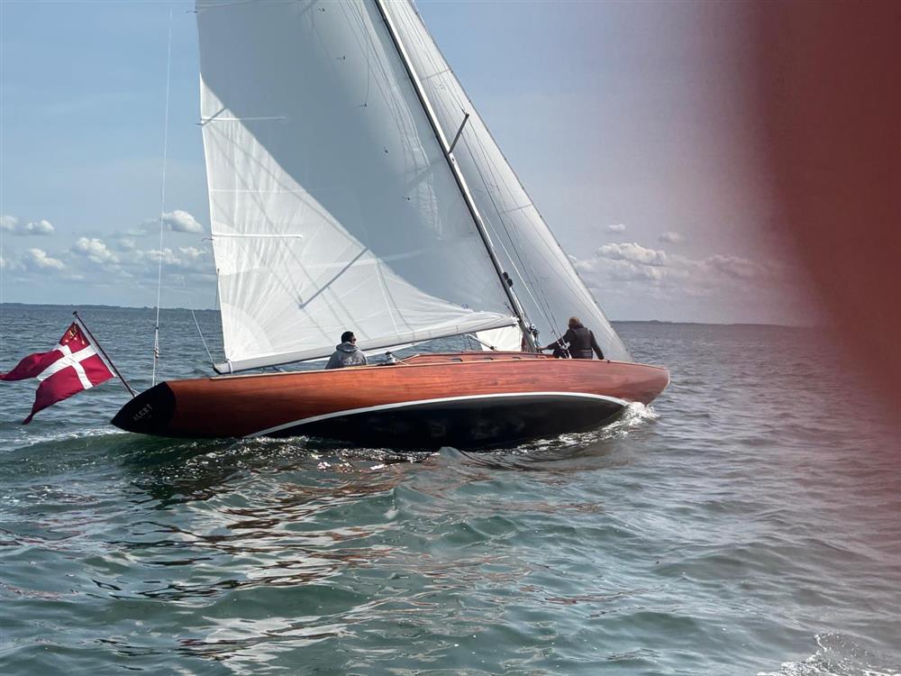 1919 Aarhus Denmark 55m2 YACHT REBUILT MODERN INTERIOR in vendita (photo 4)