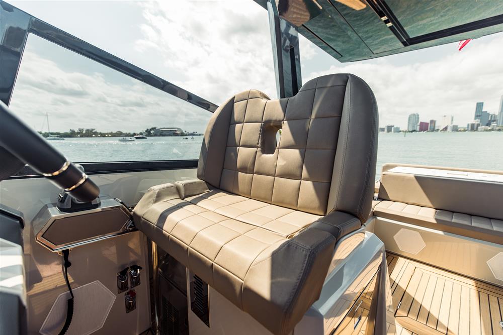 2026 Evo Yachts EVO R4 en venta (photo 7)