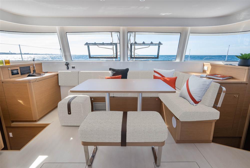 2026 Excess Beneteau 14 à vendre (photo 17)