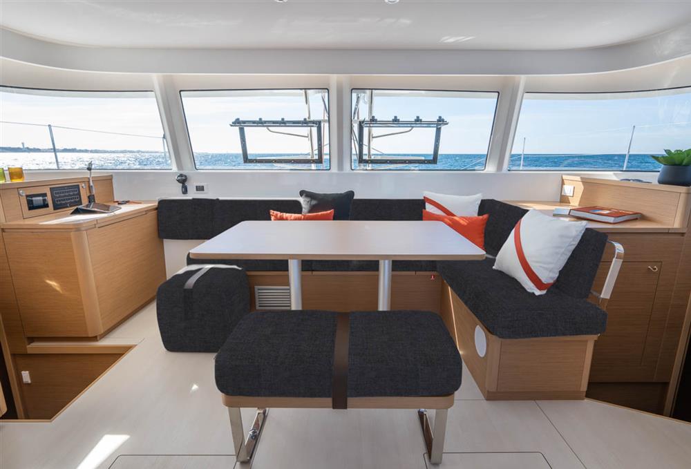 2026 Excess Beneteau 14 à vendre (photo 18)