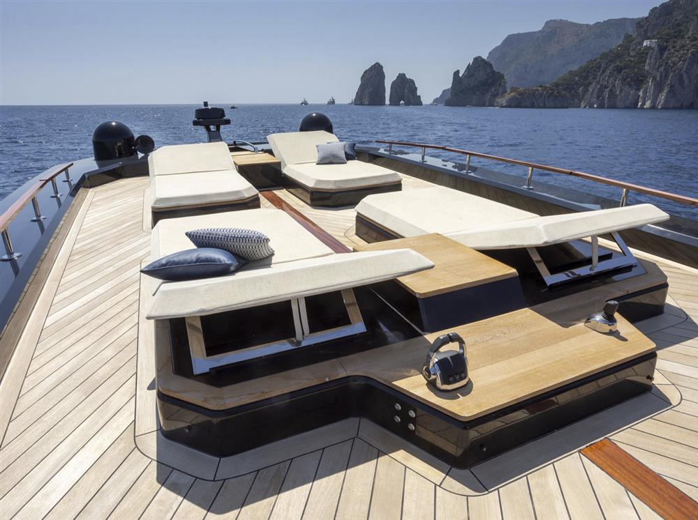2027 Evo Yachts V8 te koop (photo 5)