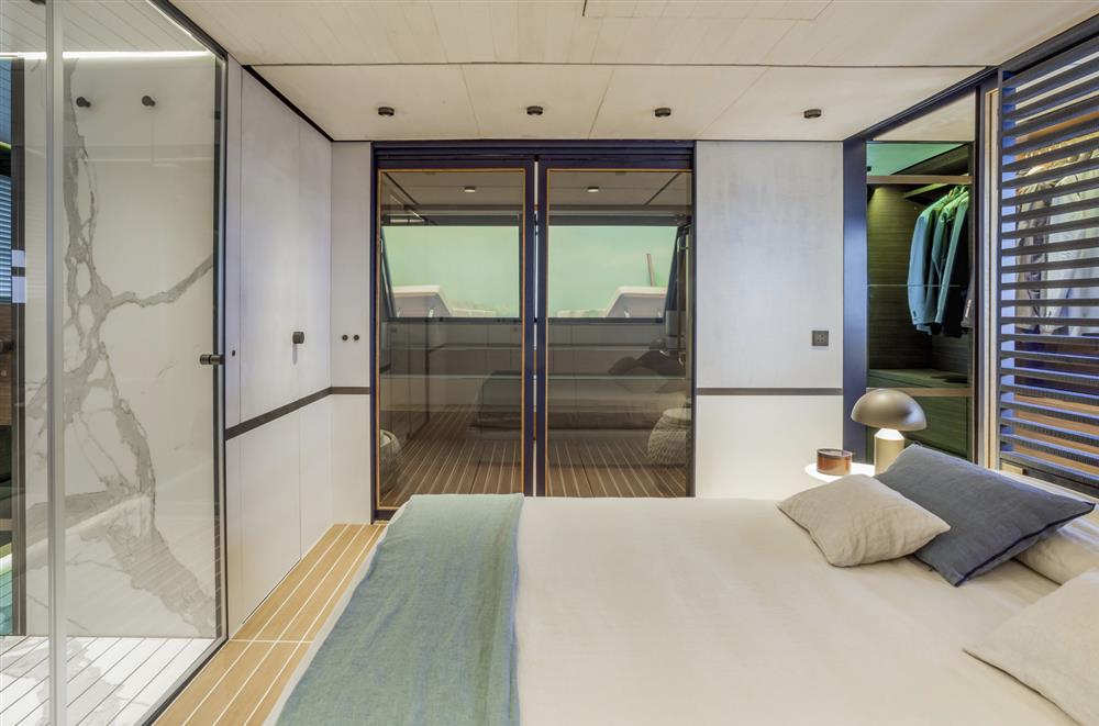 2027 Evo Yachts V8 te koop (photo 9)