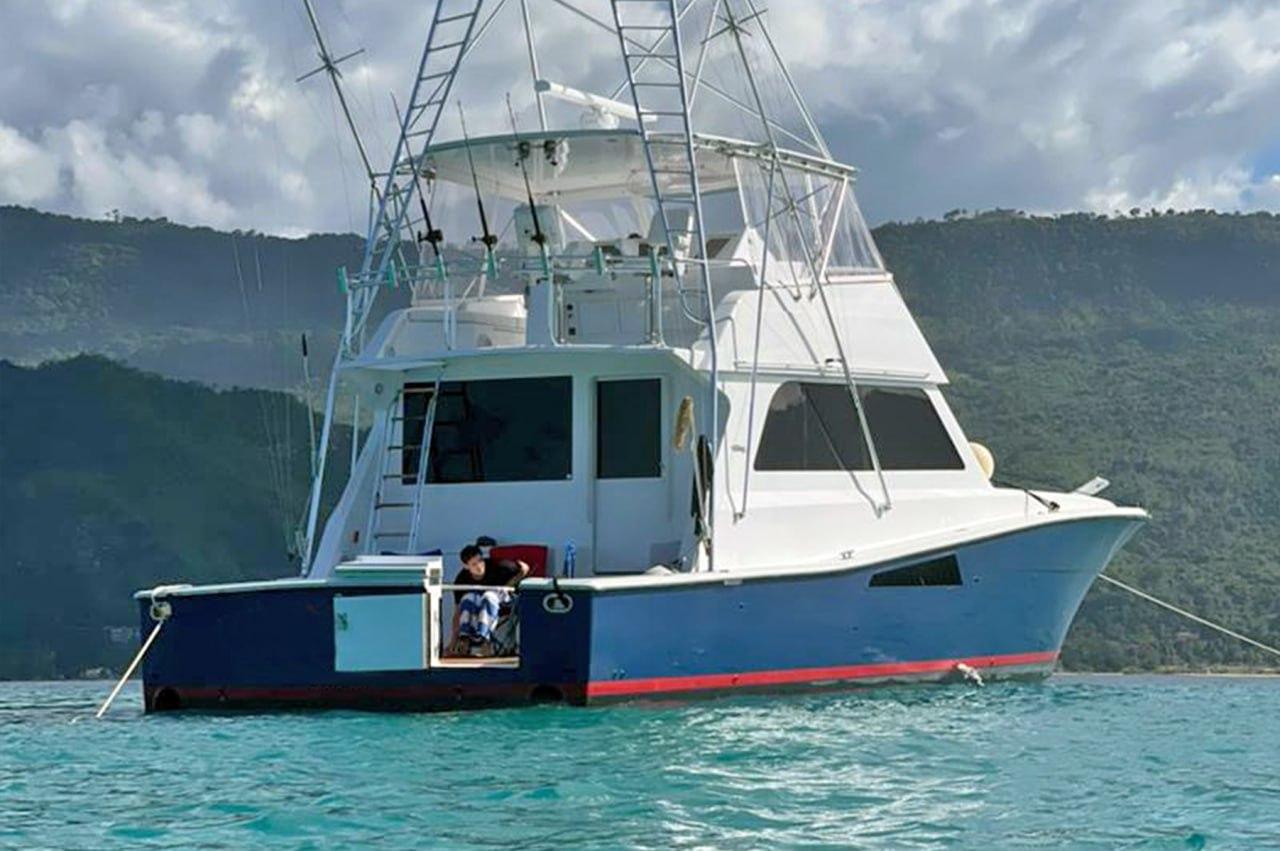 1998 Viking 58 Convertible for sale (photo 2)