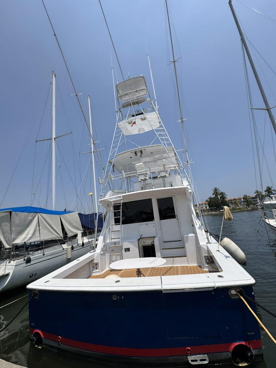 1998 Viking 58 Convertible for sale (photo 7)
