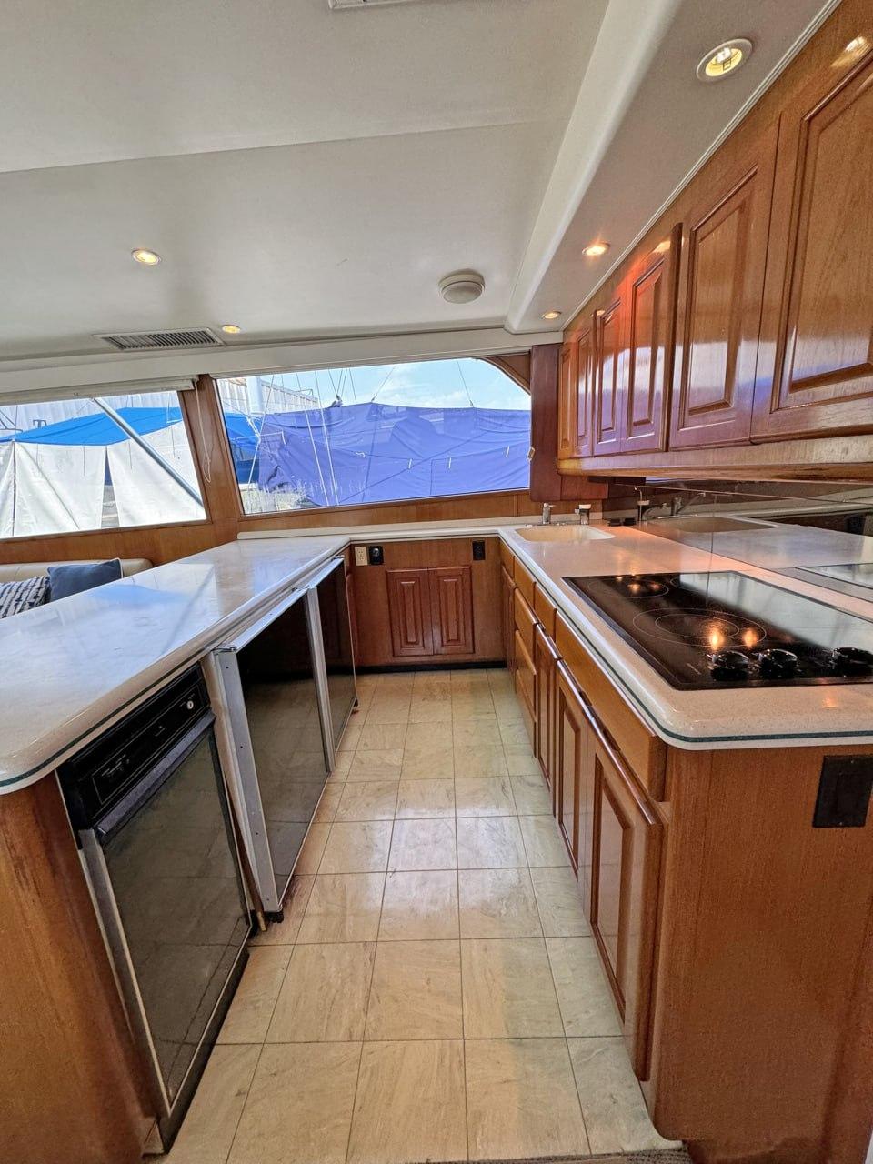 1998 Viking 58 Convertible for sale (photo 16)