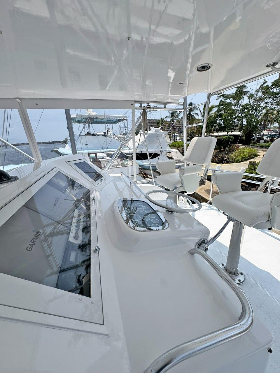 1998 Viking 58 Convertible for sale (photo 27)