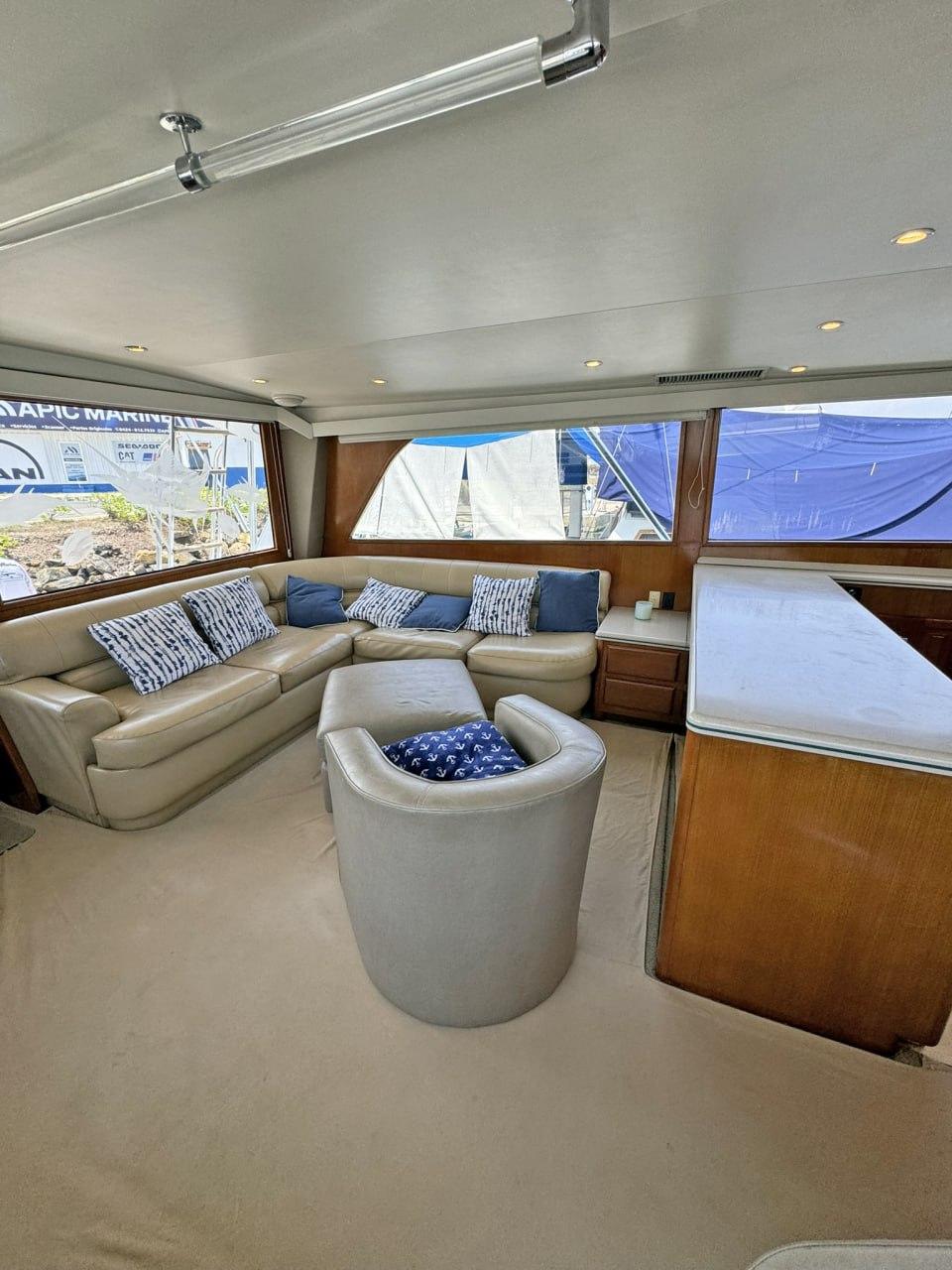 1998 Viking 58 Convertible for sale (photo 28)