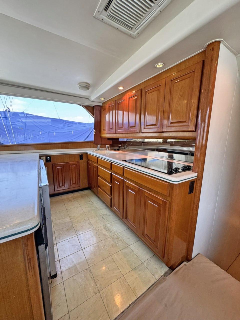 1998 Viking 58 Convertible for sale (photo 59)