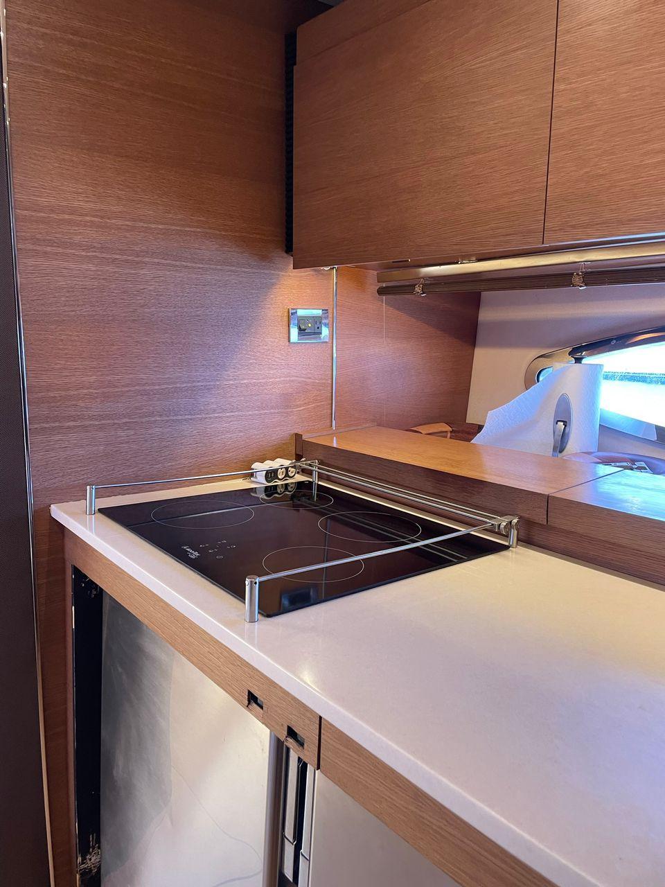 2013 Azimut Atlantis 54 te koop (photo 16)
