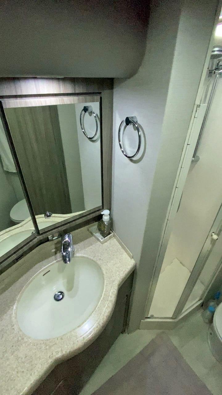2004 Bertram 510 Convertible te koop (photo 21)