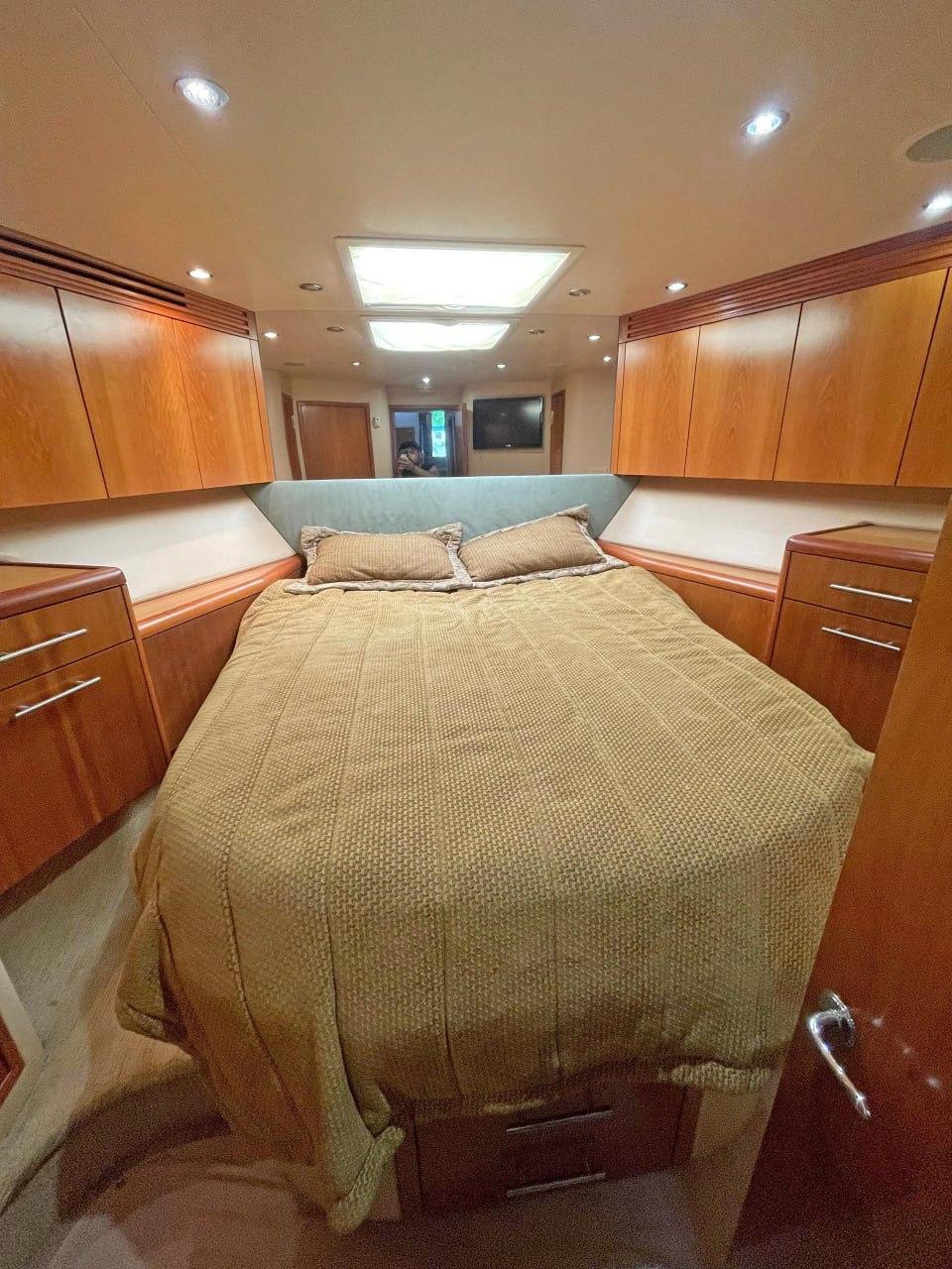 2007 Hatteras 68 Convertible en venta (photo 20)