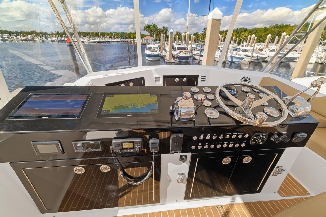 1978 Hatteras 46 Convertible na sprzedaż (photo 36)