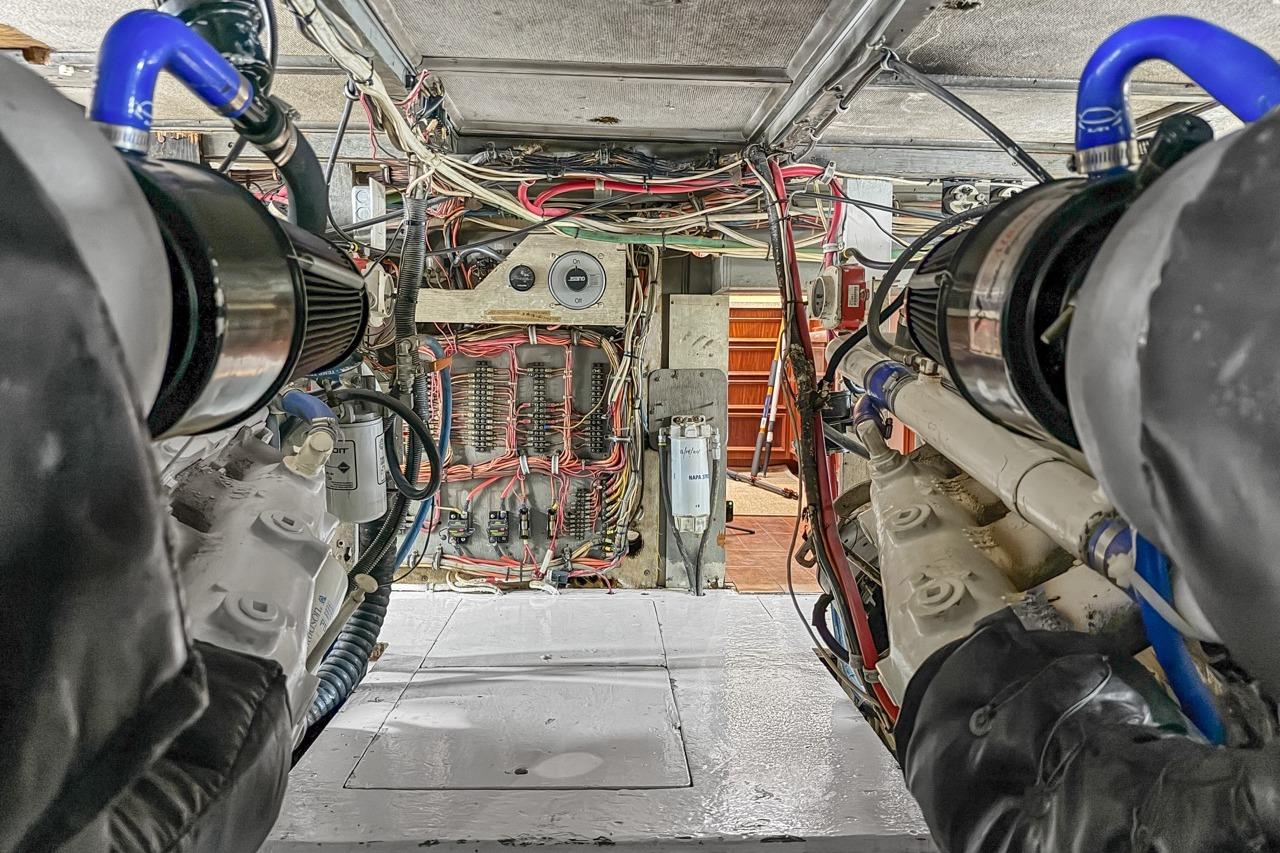 1978 Hatteras 46 Convertible na sprzedaż (photo 55)