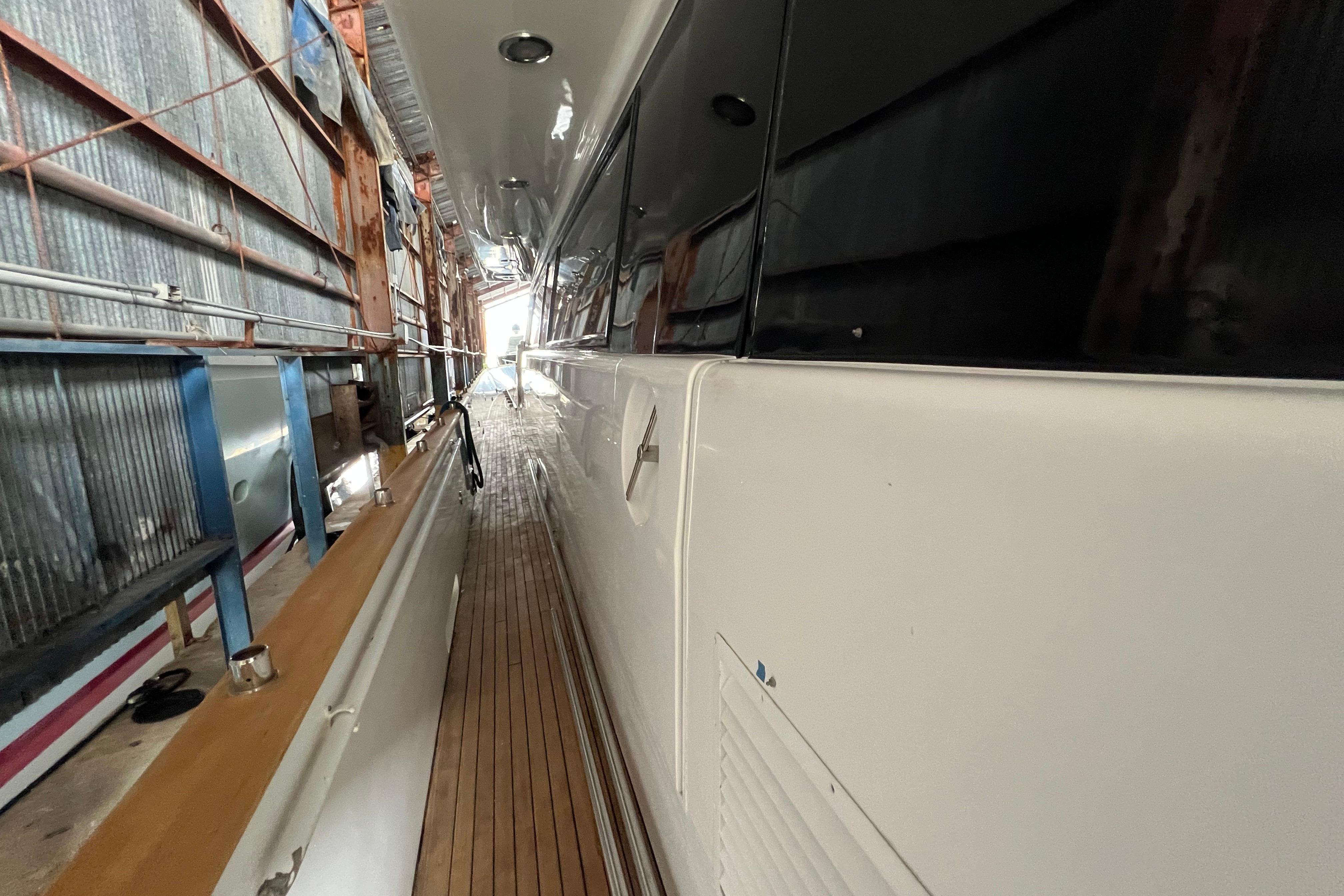 2001 Falcon 106 zu verkaufen (photo 16)
