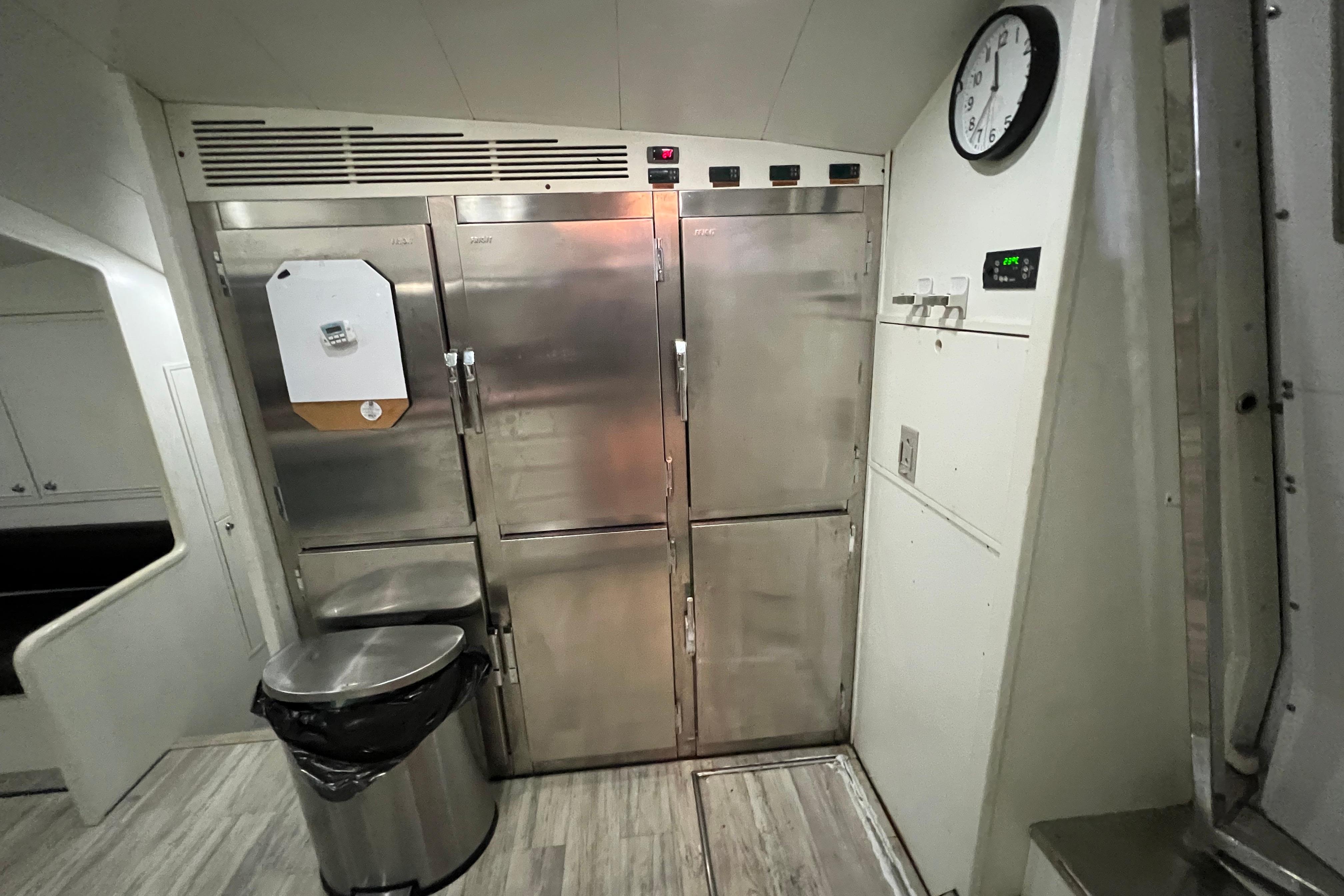 2001 Falcon 106 zu verkaufen (photo 43)