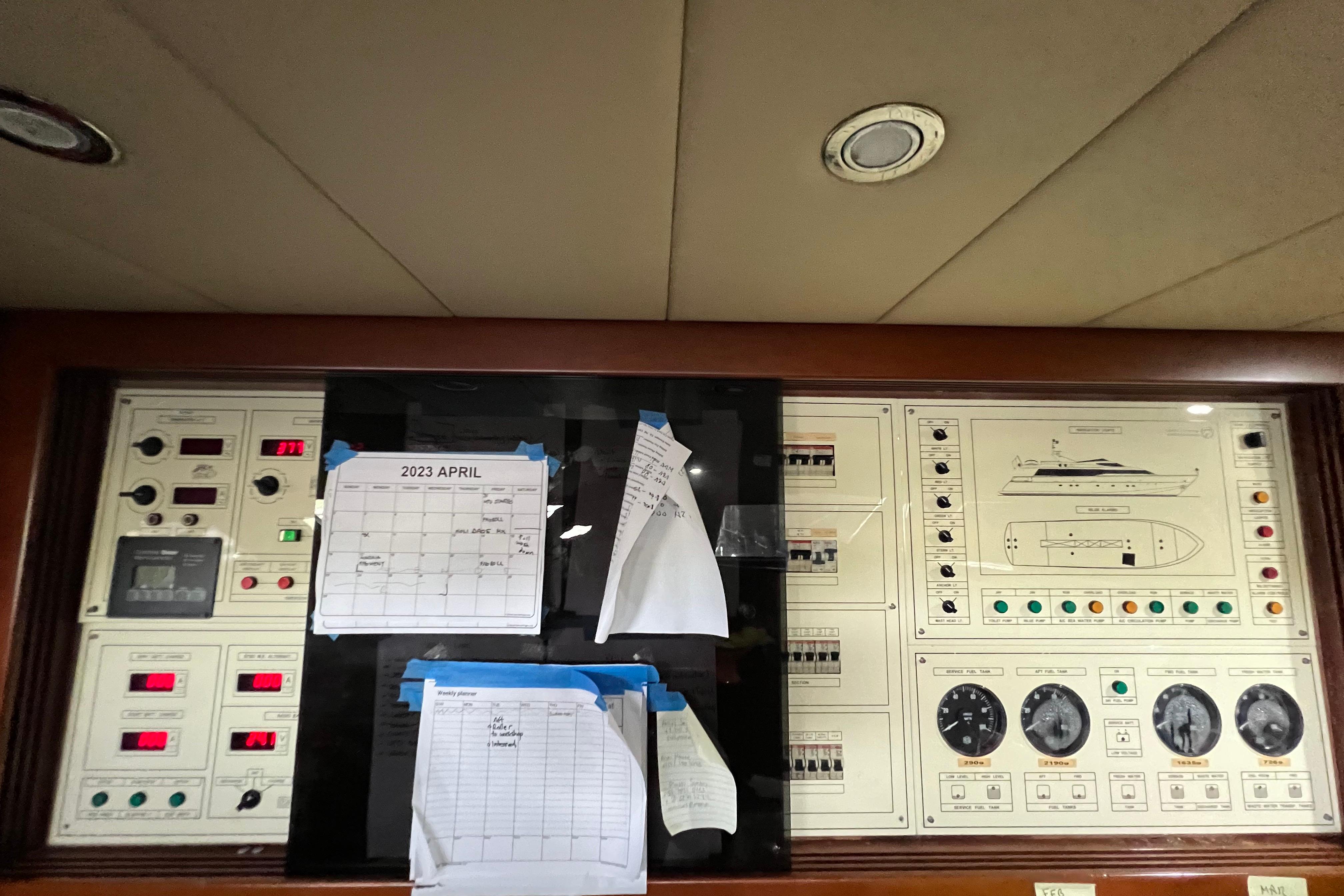 2001 Falcon 106 zu verkaufen (photo 49)