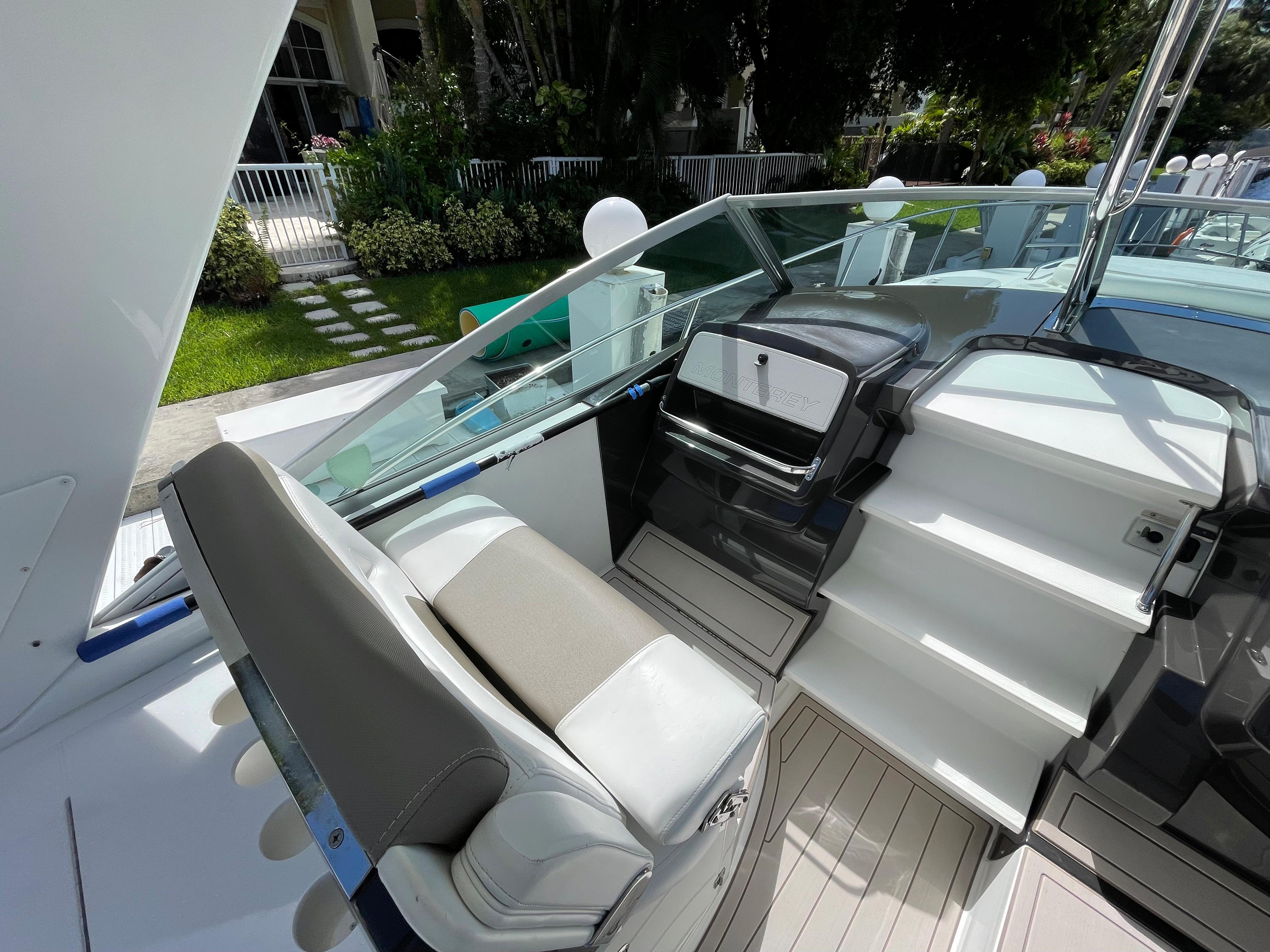 2016 Monterey 335 Sport Yacht zu verkaufen (photo 6)