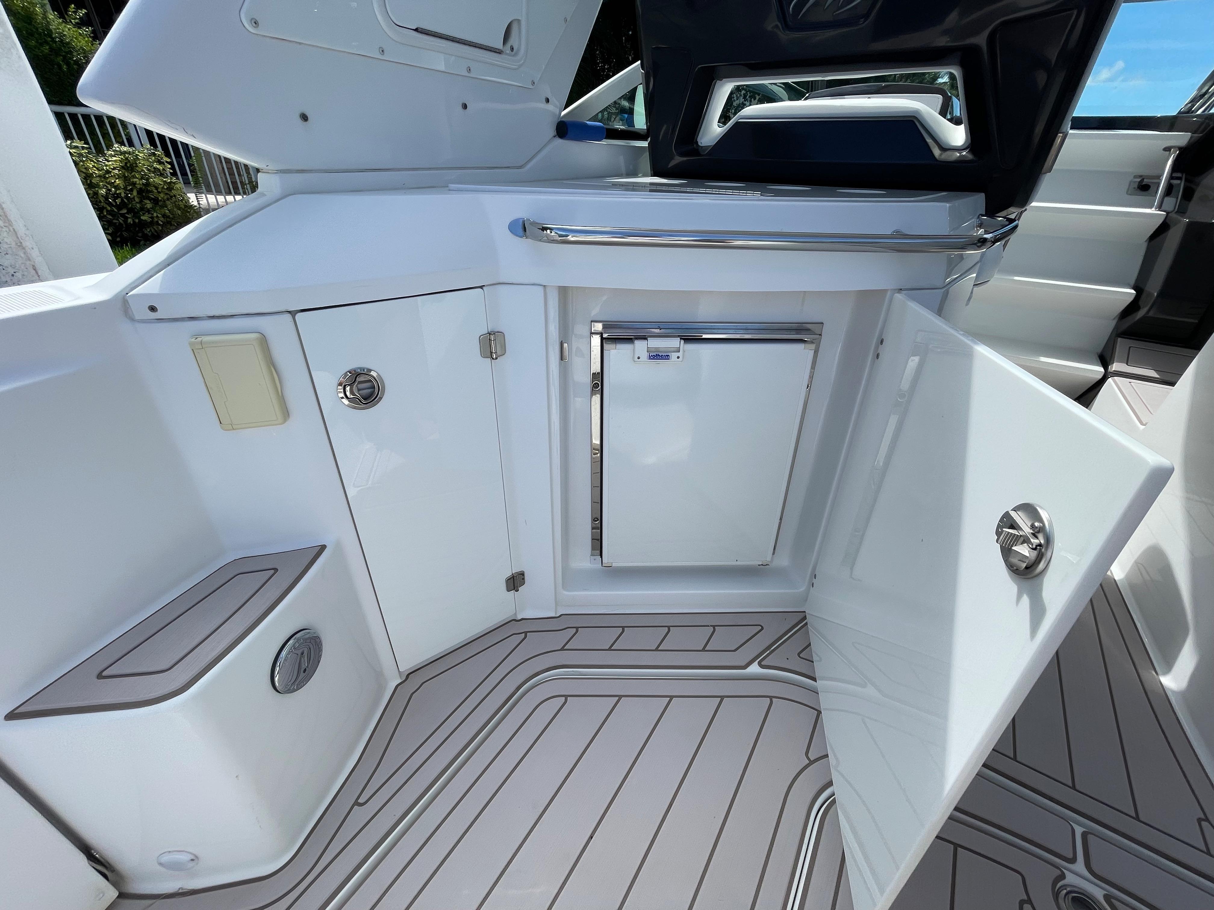 2016 Monterey 335 Sport Yacht zu verkaufen (photo 9)
