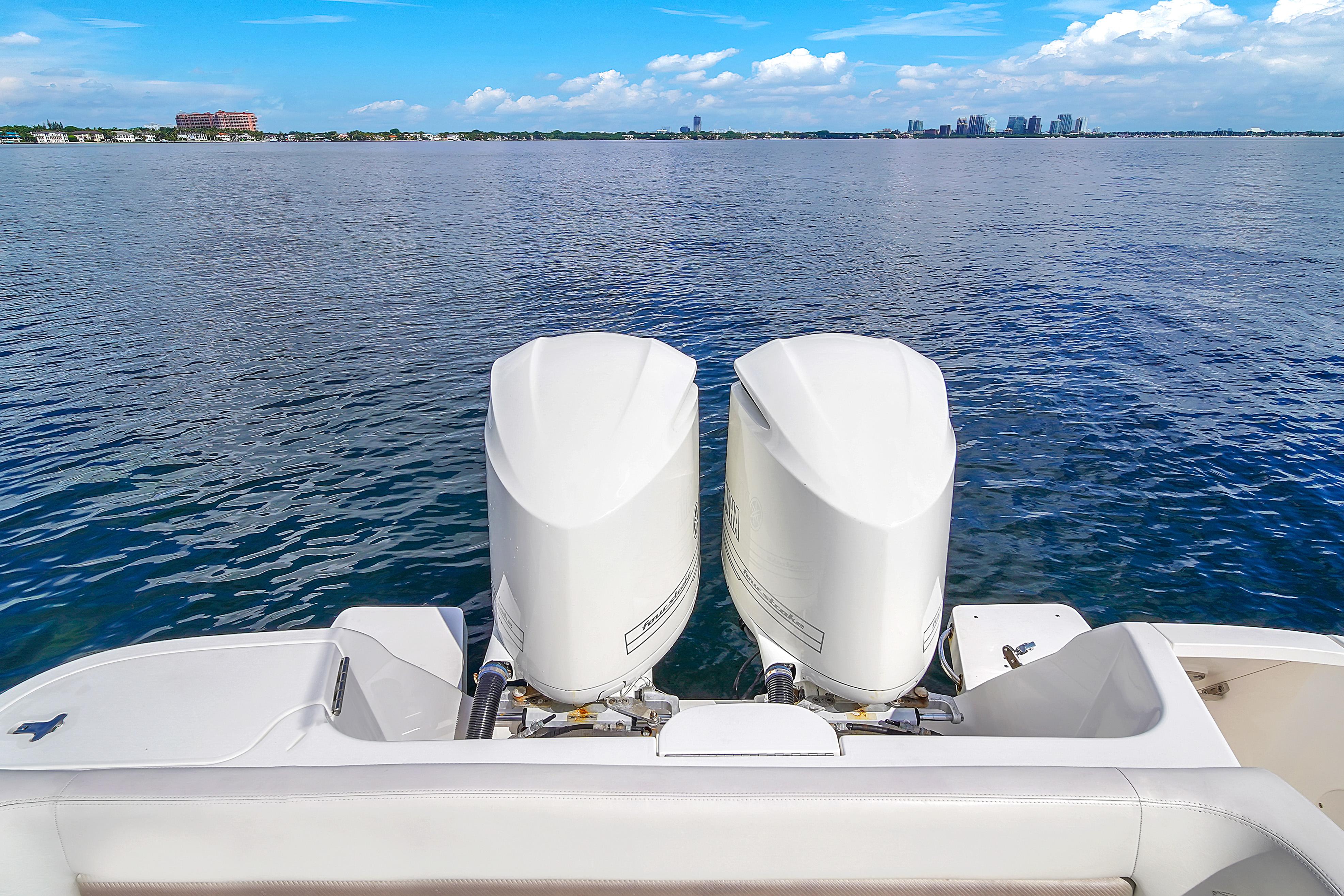 2014 Intrepid 327 Center Console zu verkaufen (photo 14)