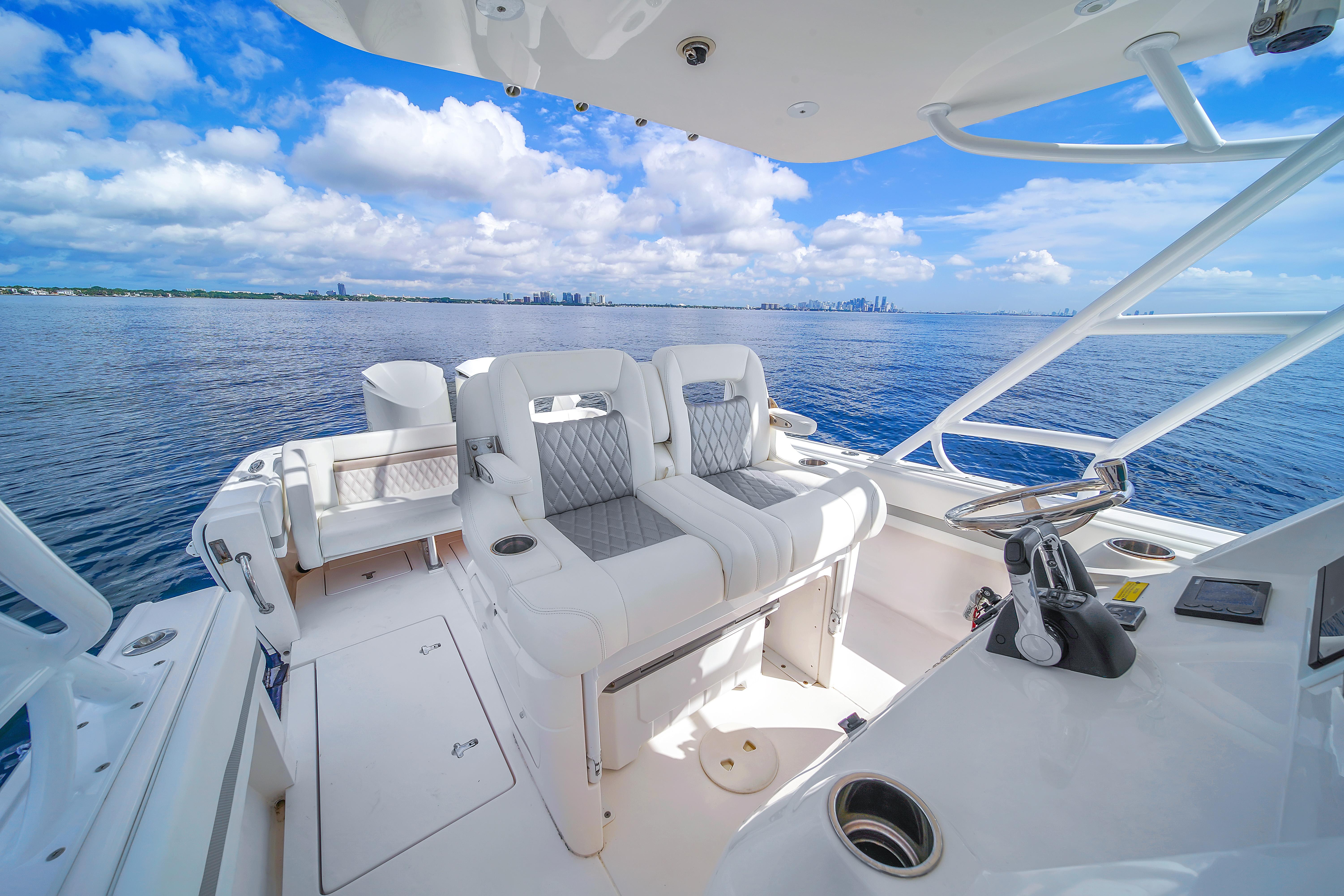 2014 Intrepid 327 Center Console zu verkaufen (photo 25)