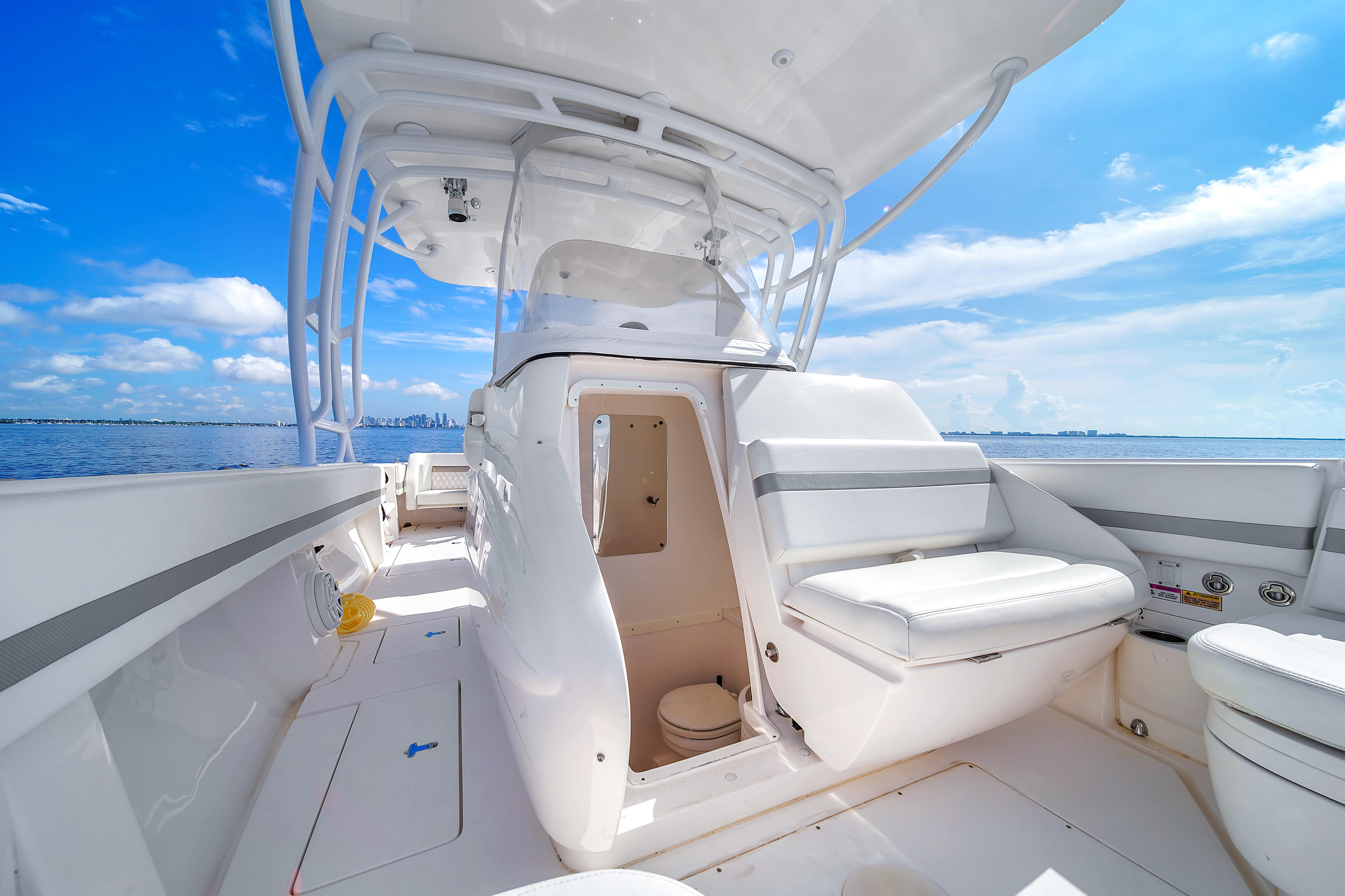 2014 Intrepid 327 Center Console zu verkaufen (photo 32)