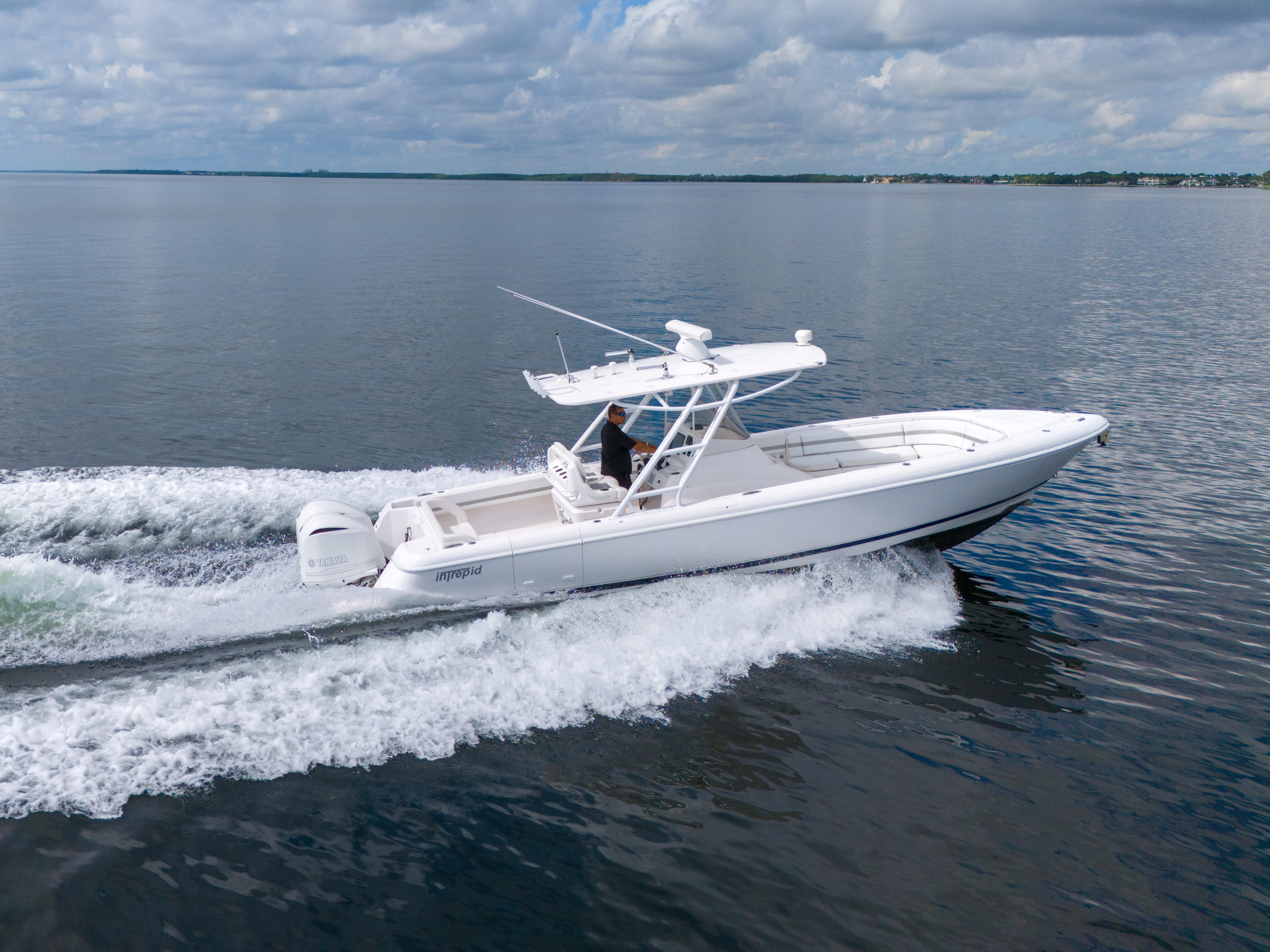 2014 Intrepid 327 Center Console zu verkaufen (photo 35)