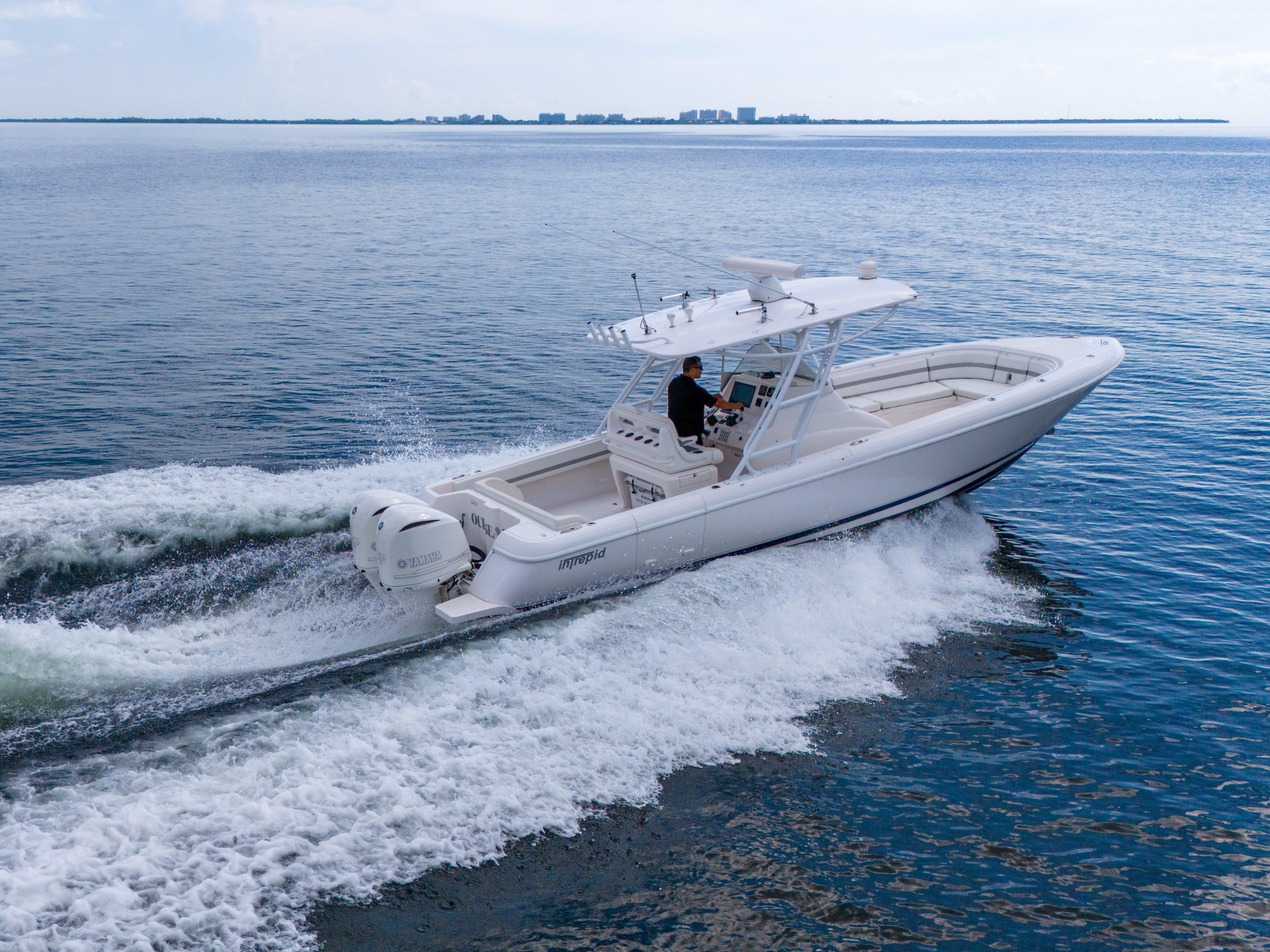 2014 Intrepid 327 Center Console zu verkaufen (photo 40)