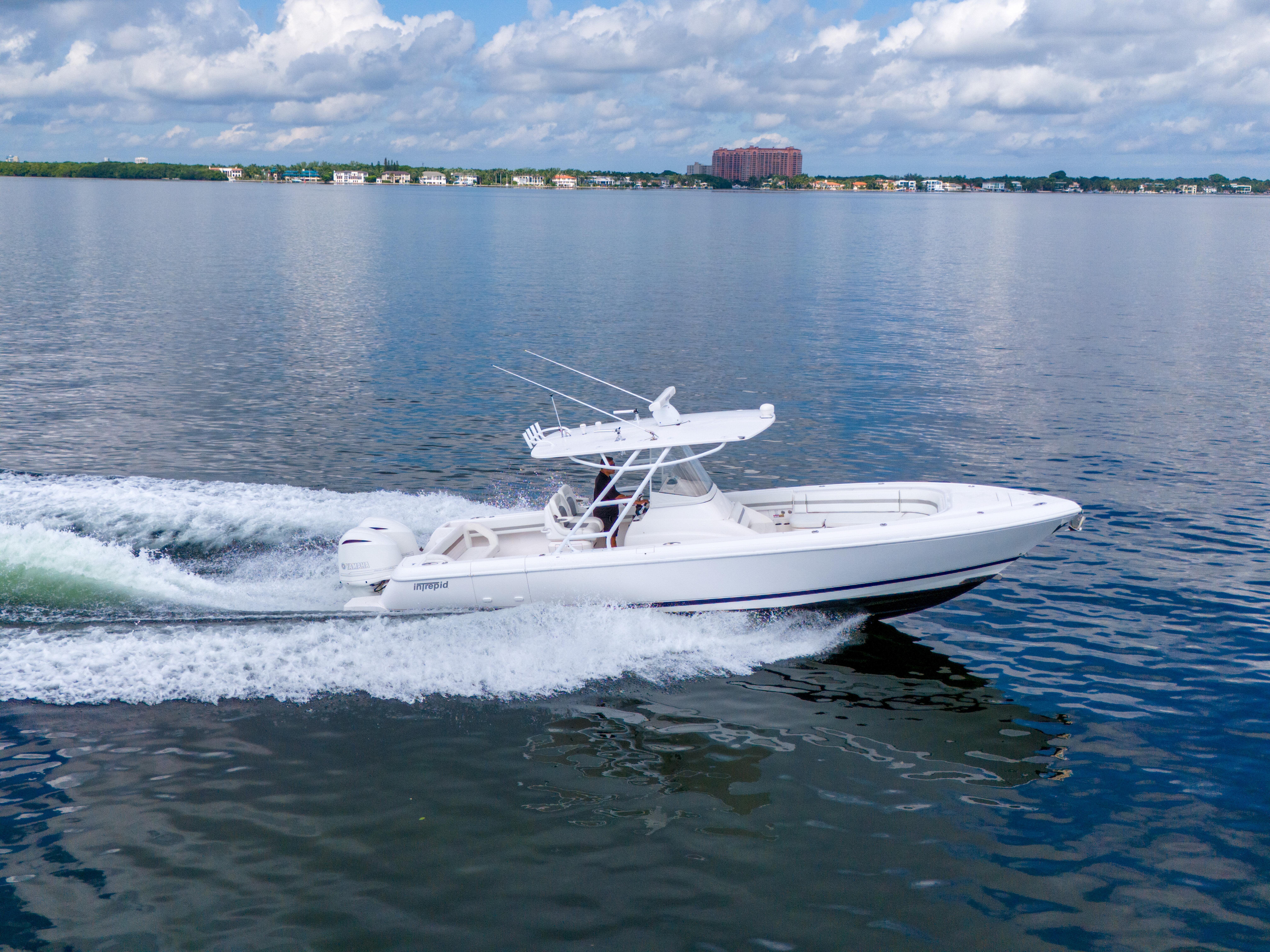 2014 Intrepid 327 Center Console zu verkaufen (photo 45)