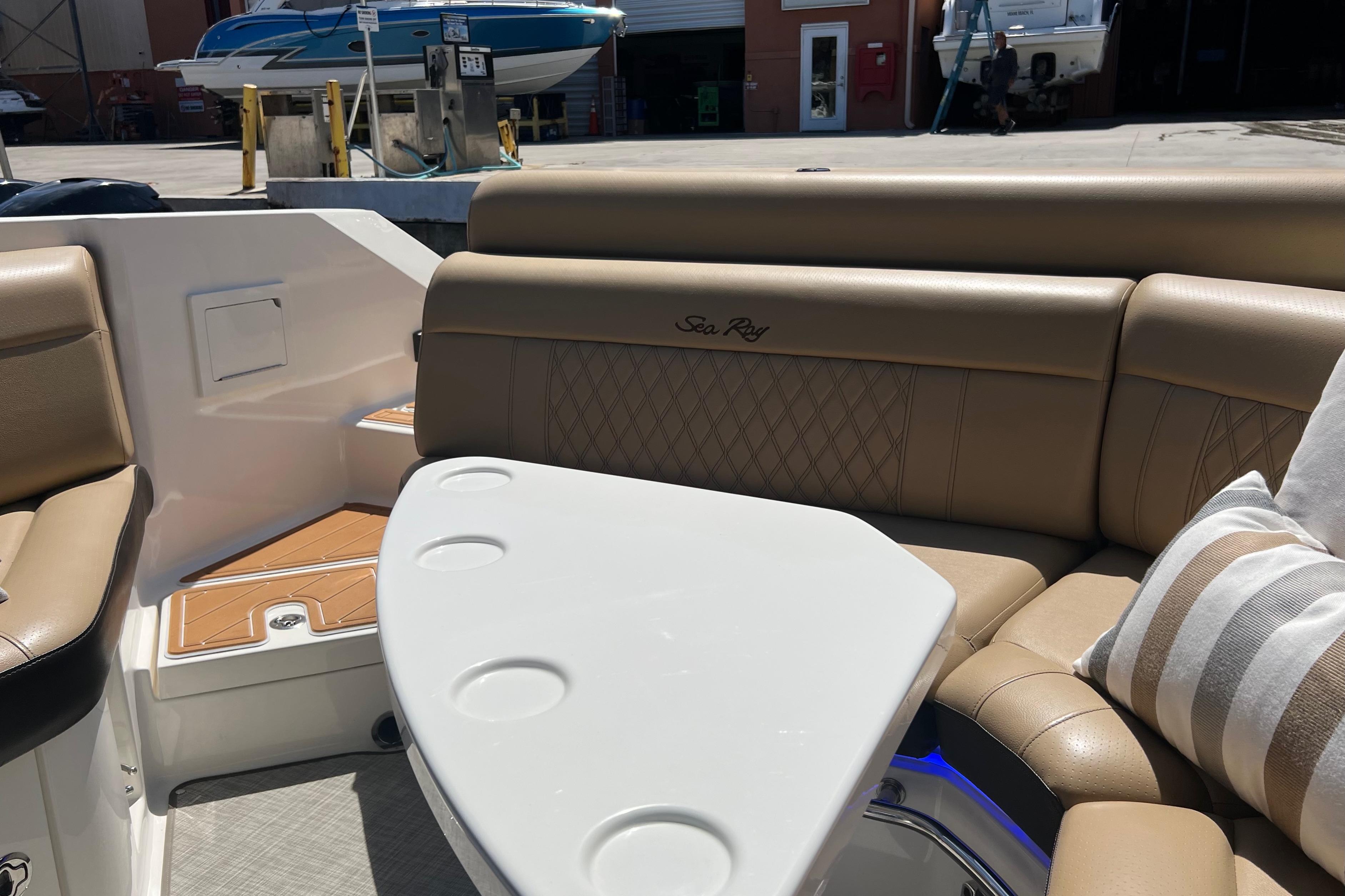2020 Sea Ray SLX 280 zu verkaufen (photo 9)