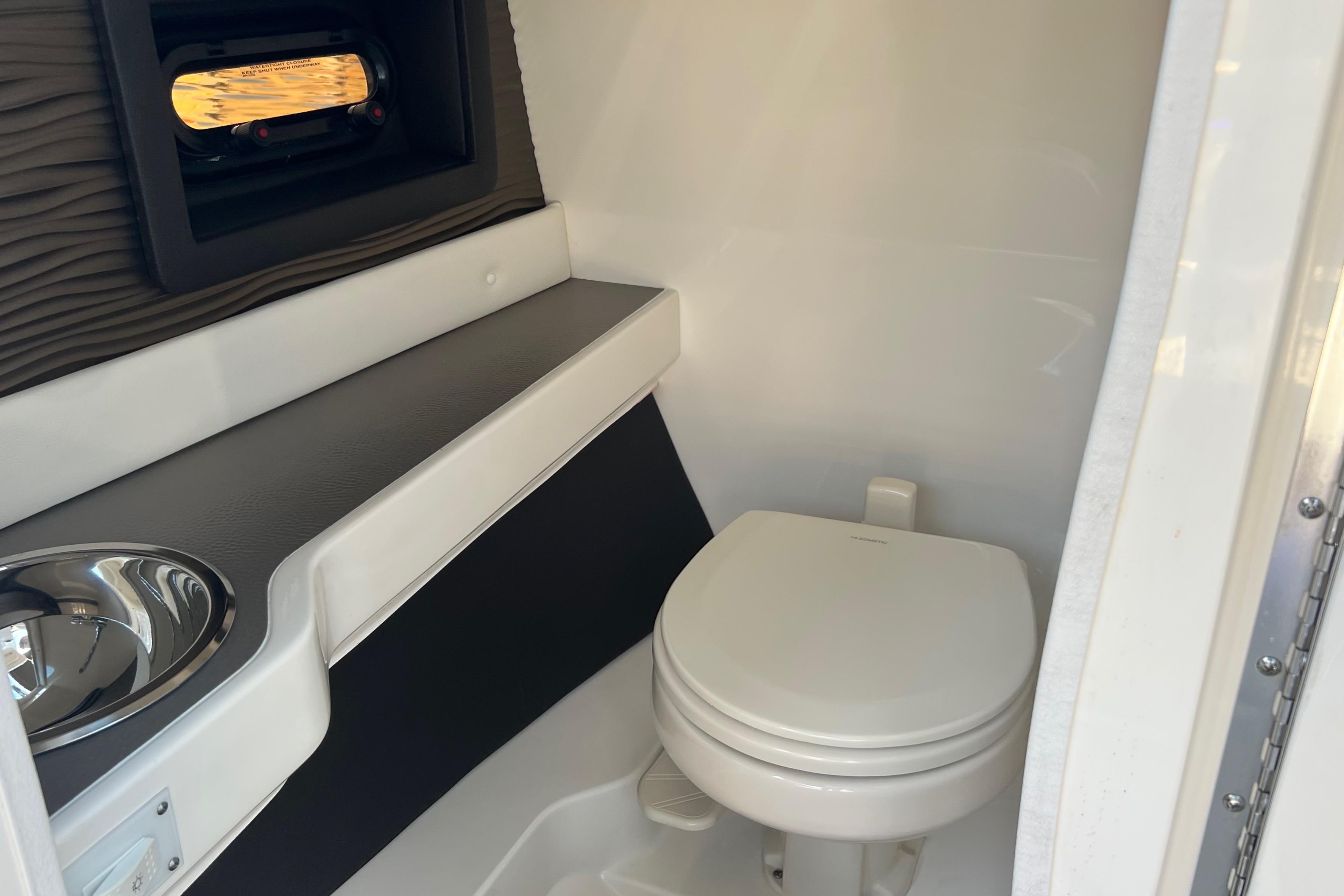 2020 Sea Ray SLX 280 zu verkaufen (photo 31)