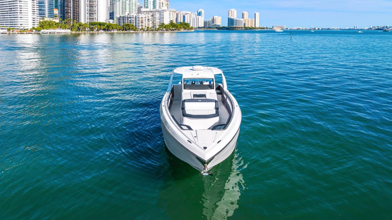 2023 Cigarette 42' Auroris en venta (photo 7)