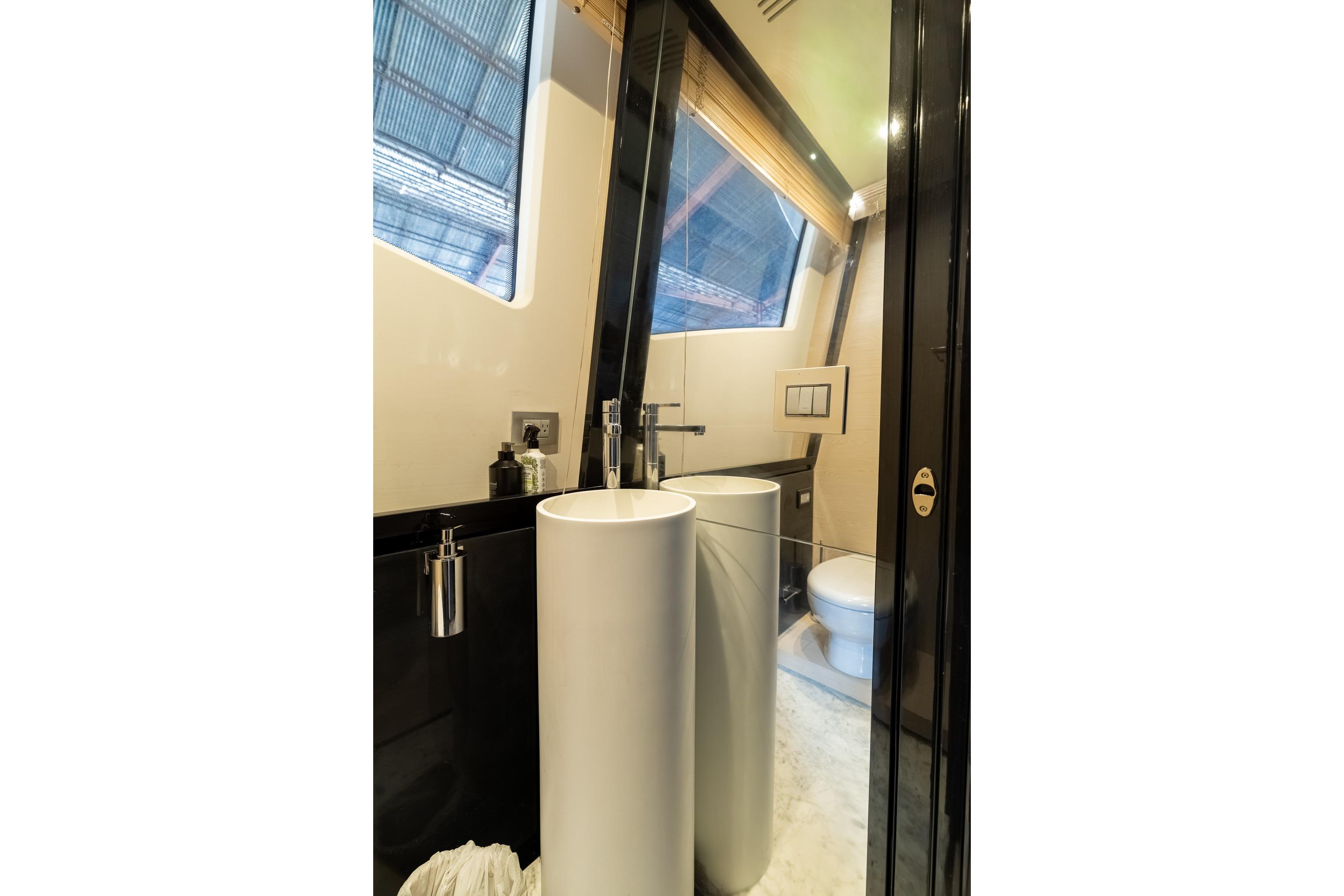 2015 Azimut 80 for sale (photo 18)