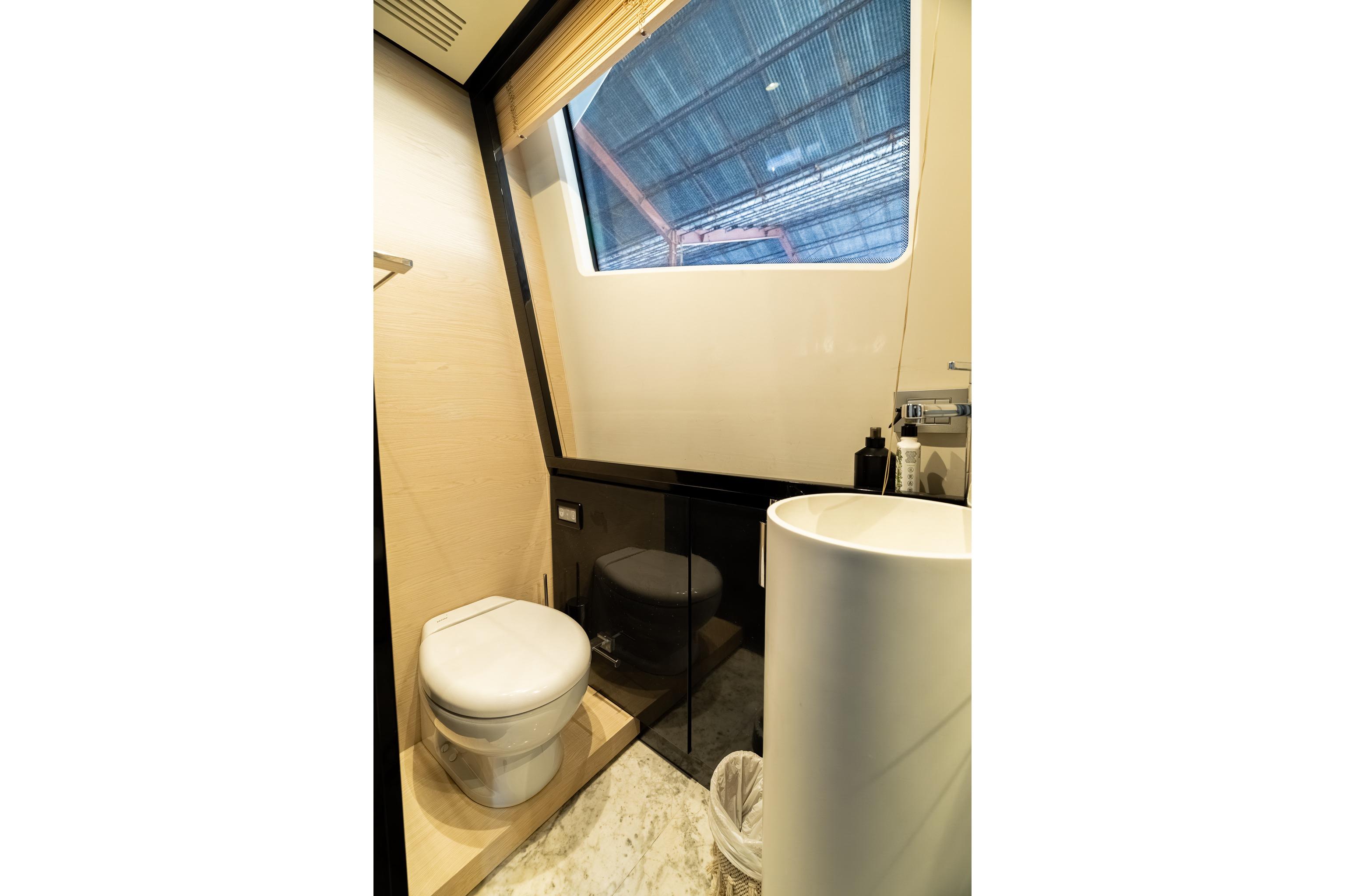 2015 Azimut 80 for sale (photo 19)