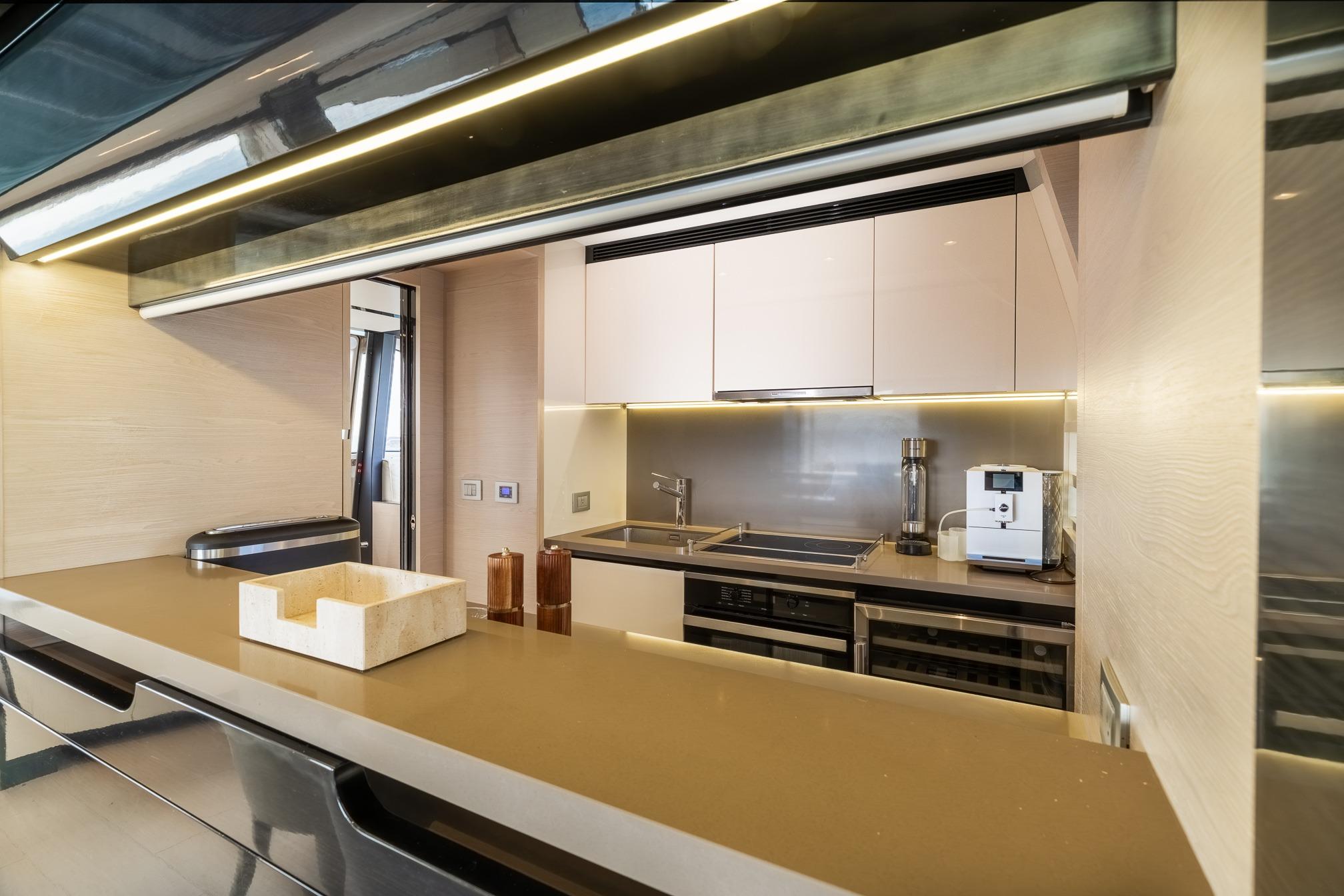 2015 Azimut 80 for sale (photo 20)