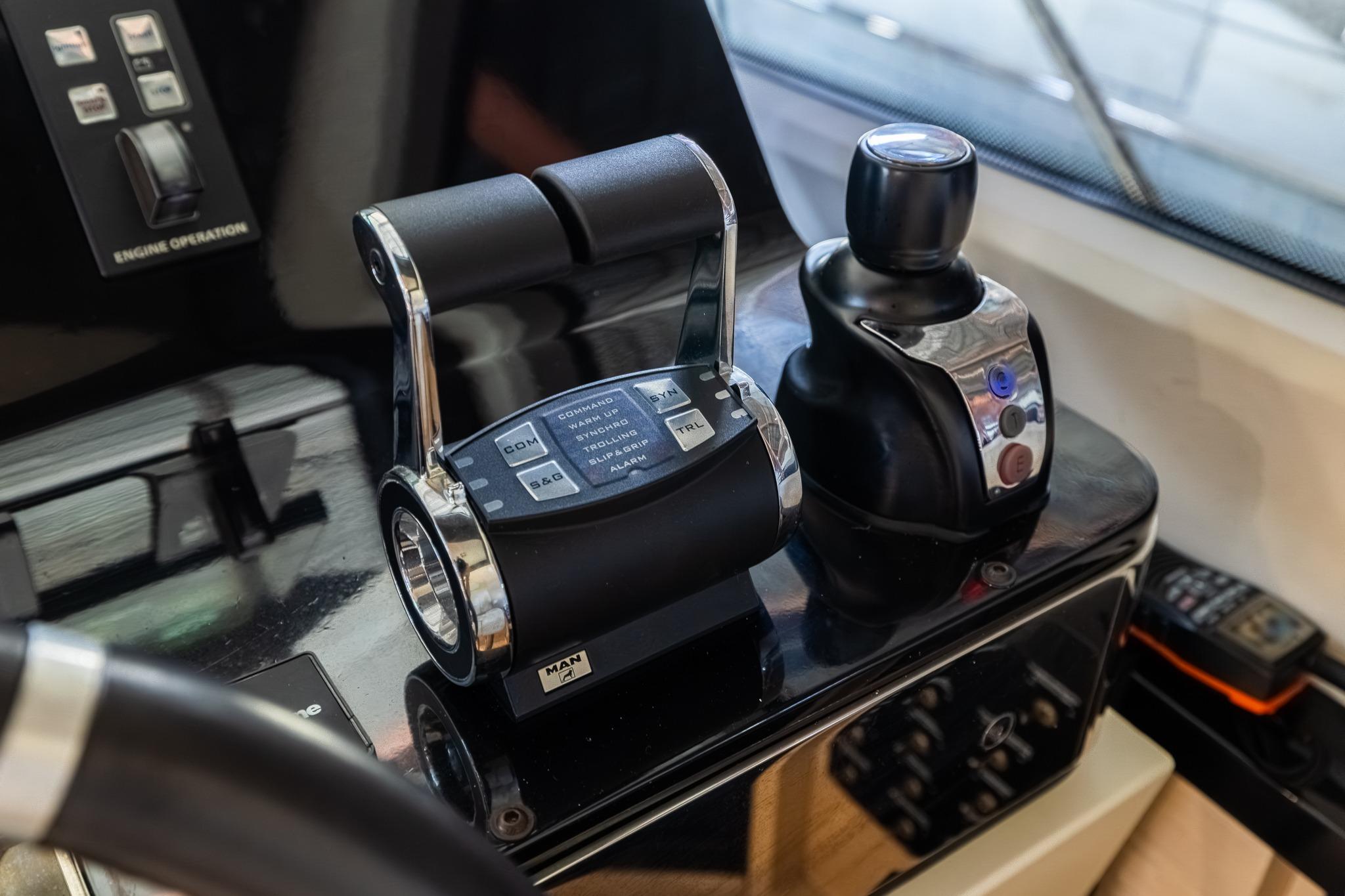 2015 Azimut 80 for sale (photo 26)