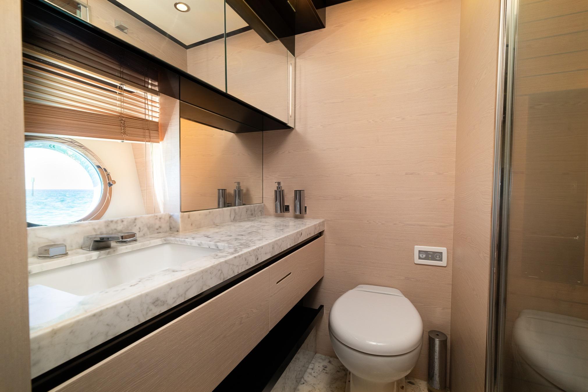 2015 Azimut 80 for sale (photo 52)