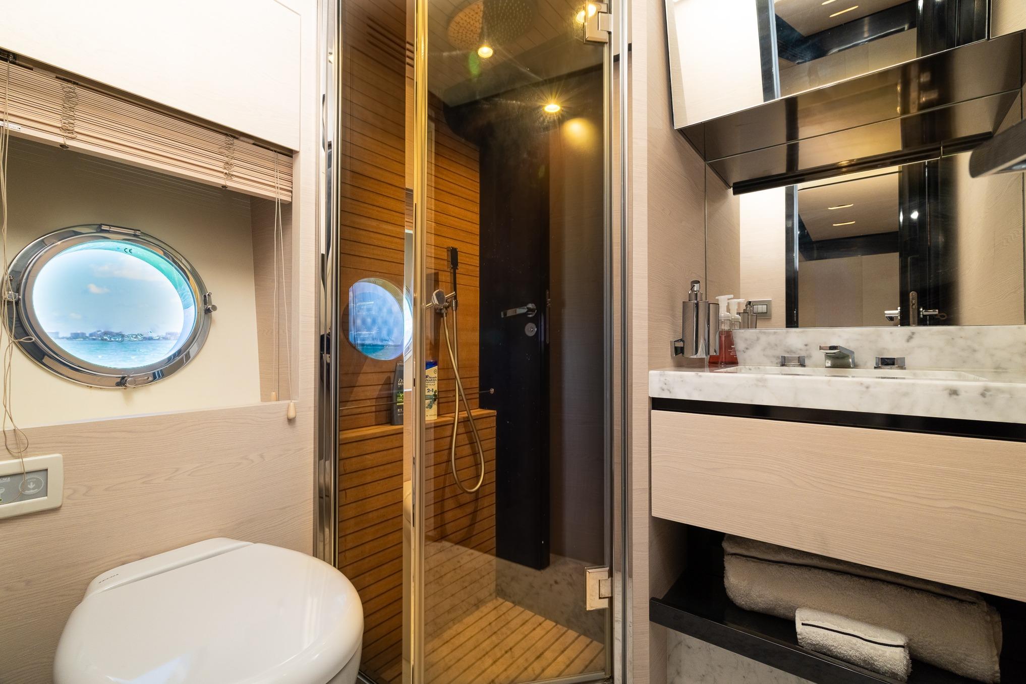 2015 Azimut 80 for sale (photo 58)