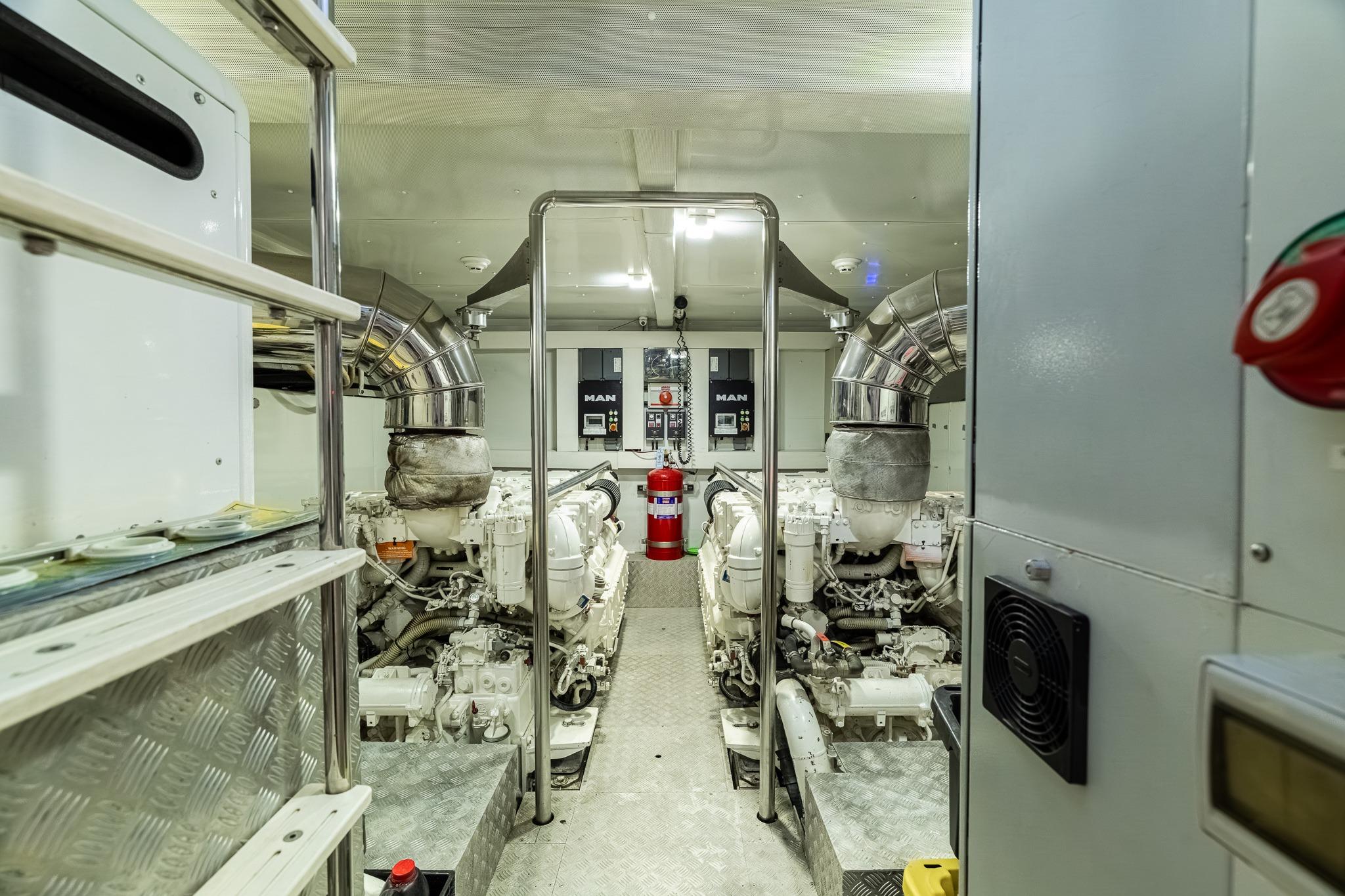 2015 Azimut 80 for sale (photo 97)