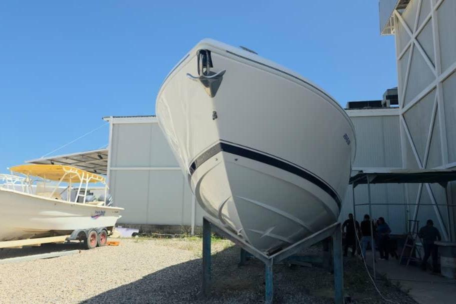 2012 Intrepid 400 Cuddy en venta (photo 3)