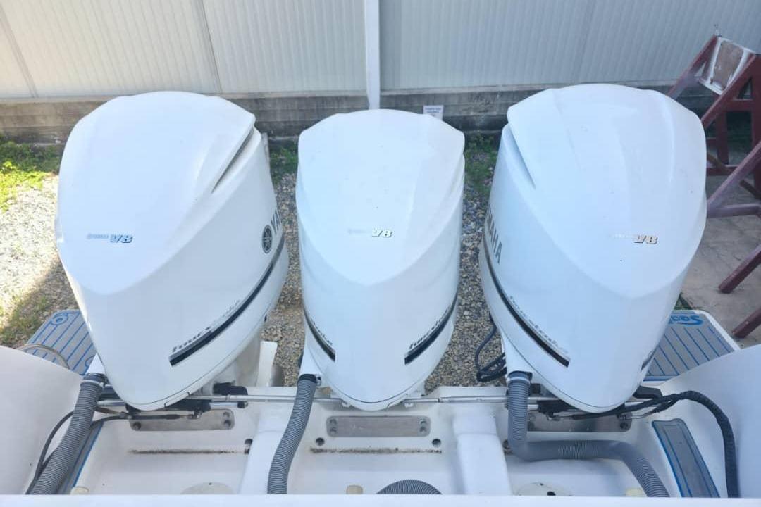 2012 Intrepid 400 Cuddy en venta (photo 19)