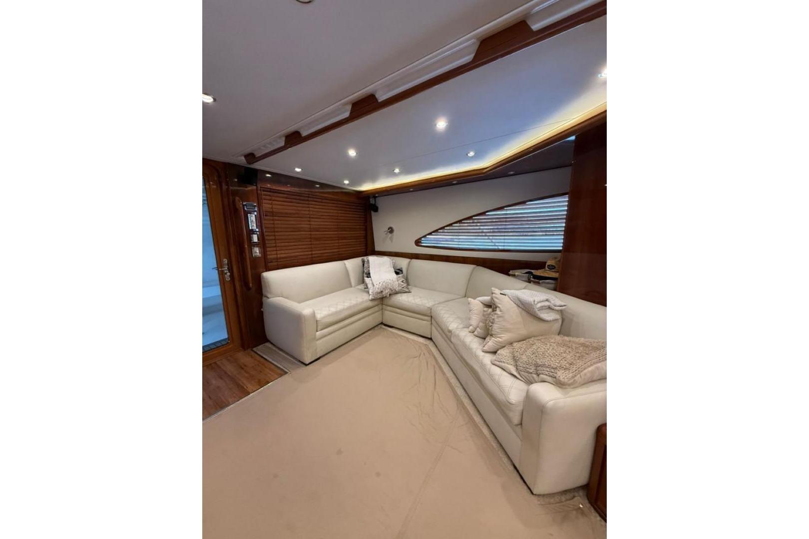 2005 Bertram 630 Convertible zu verkaufen (photo 6)