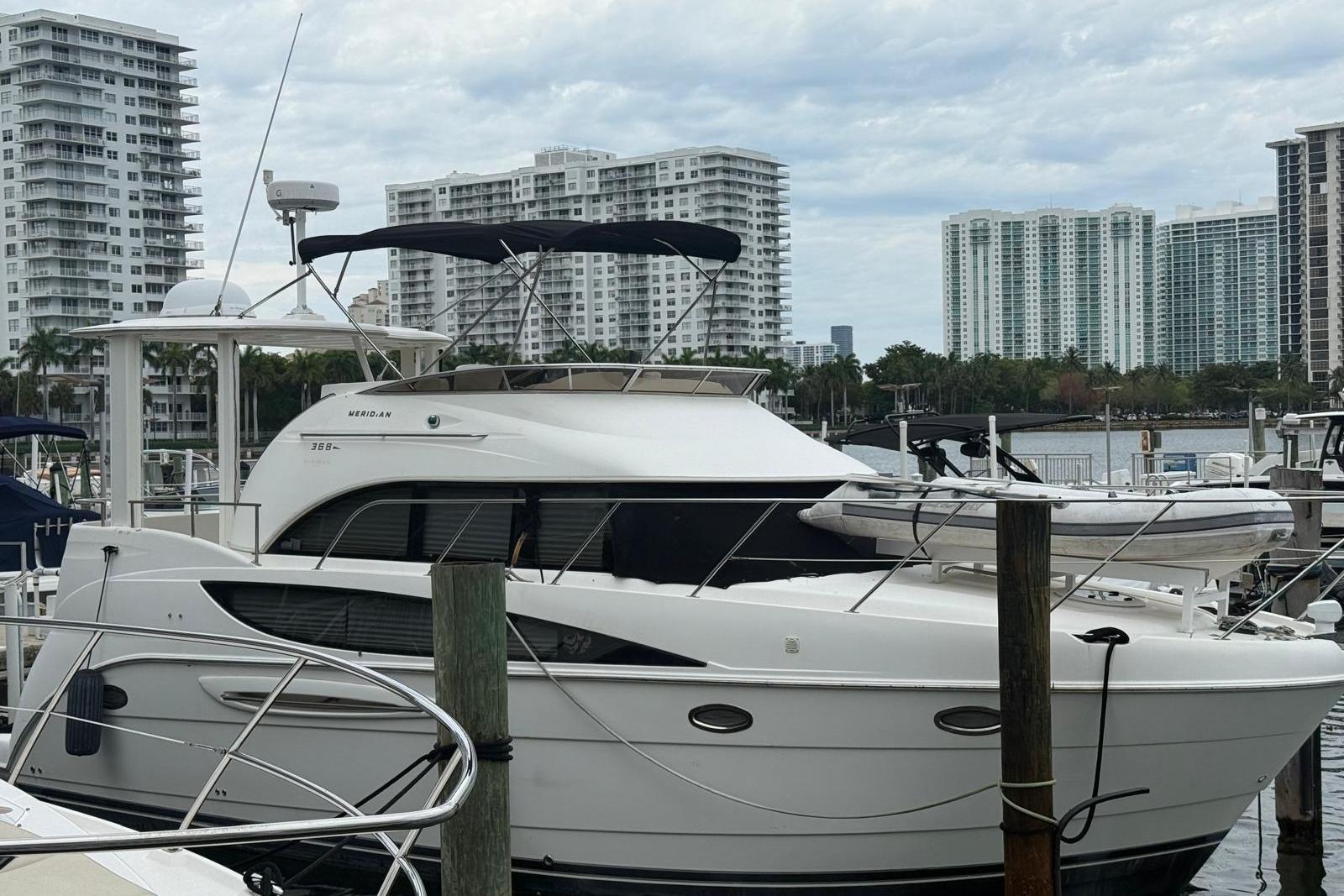 2005 Meridian 368 Motoryacht in vendita (photo 2)