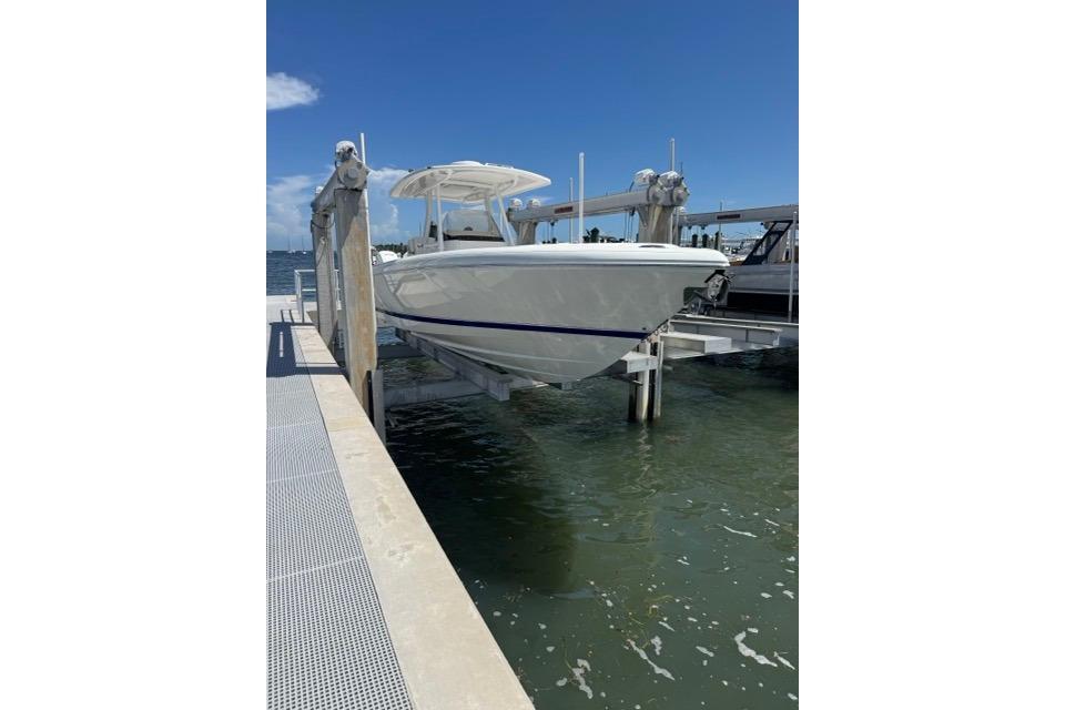 2015 Intrepid 327 Center Console en venta (photo 4)